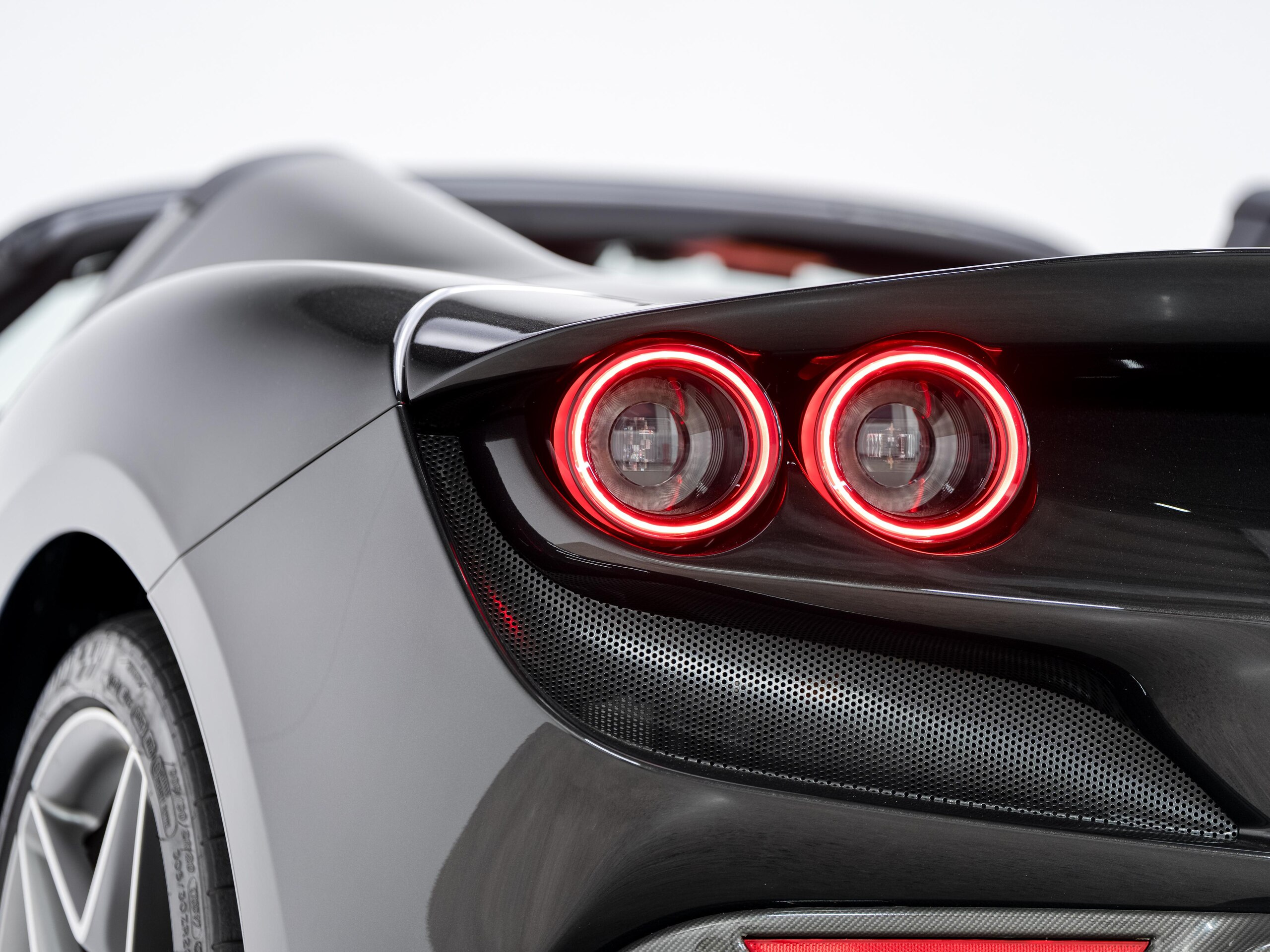 2020 Ferrari F8 Spider — Photo 15 / 26