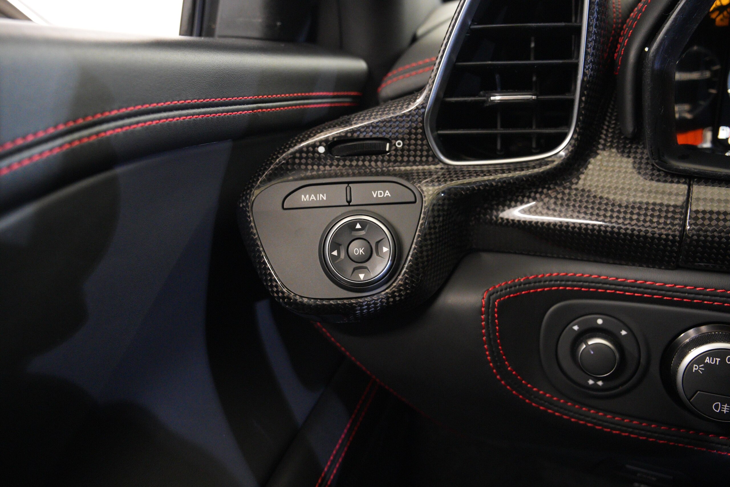 2010 Ferrari 458 Italia F1 DCT — Photo 11 / 19