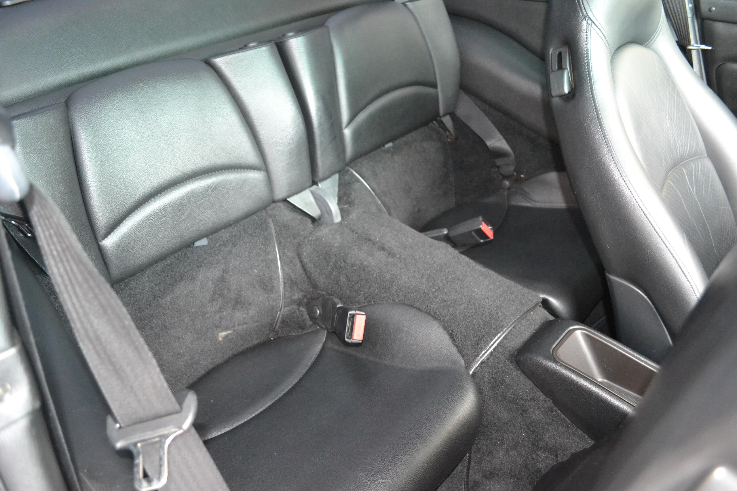 1995 Porsche 911 Carrera 2 — Photo 21 / 24