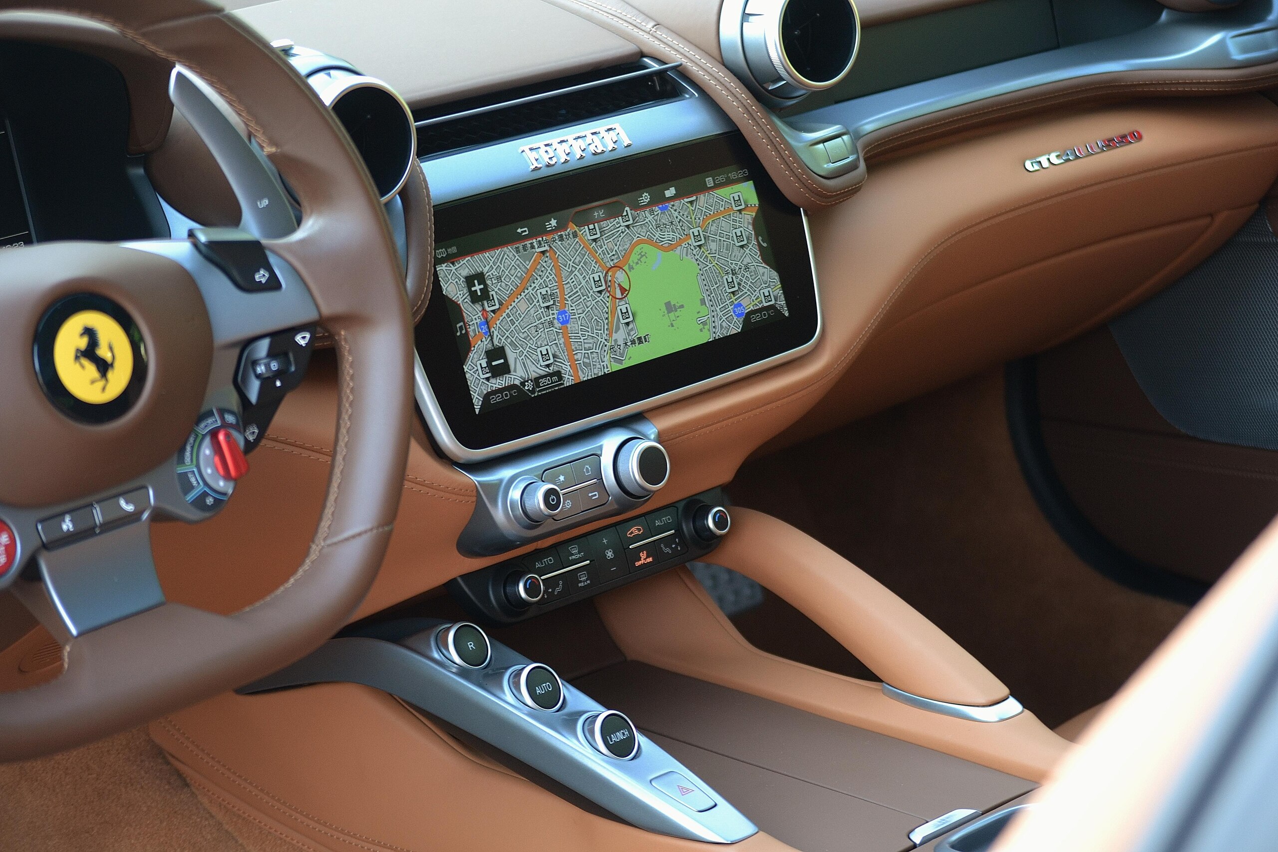 2019 Ferrari GTC4Lusso — Photo 20 / 34