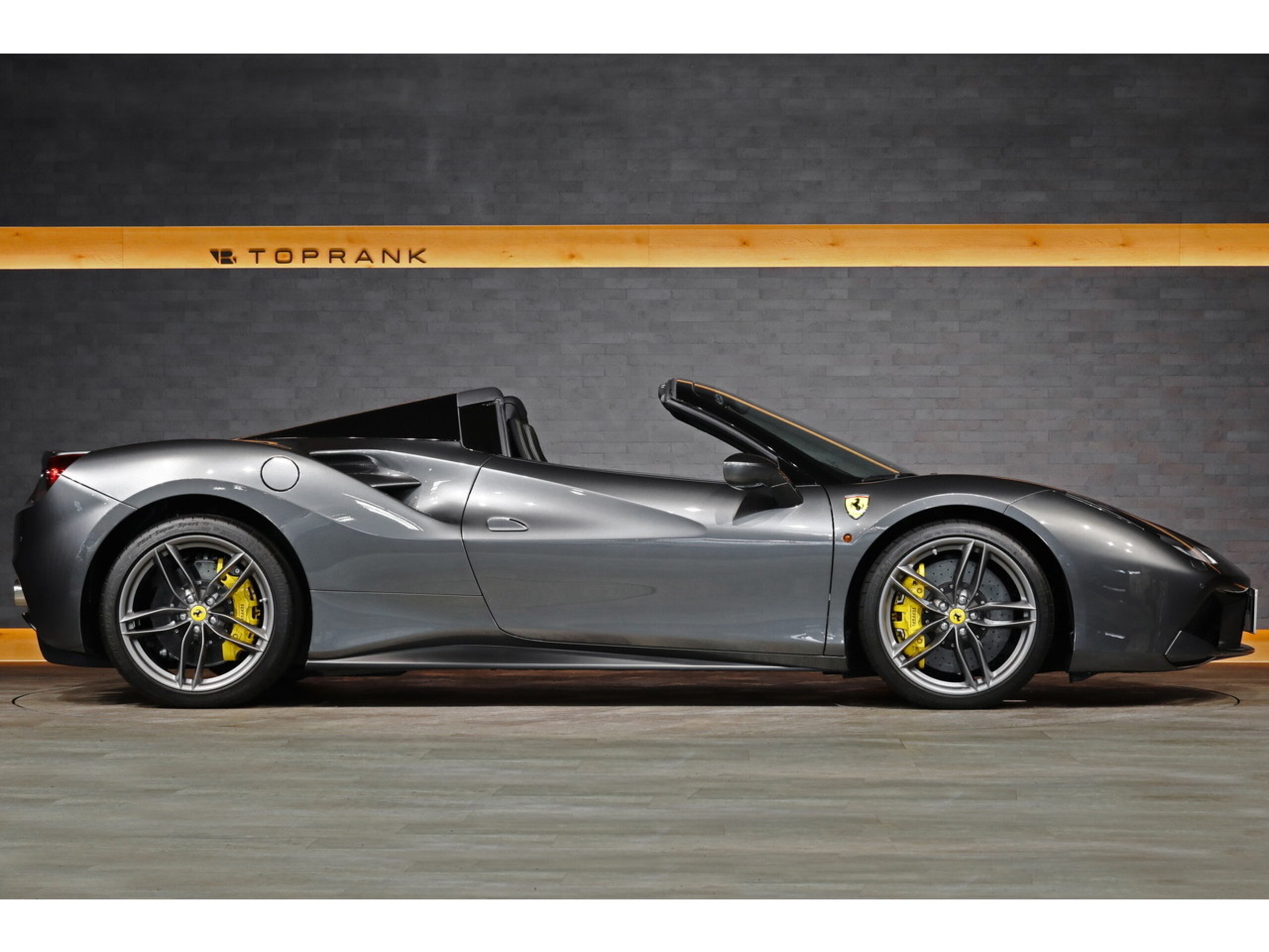 2018 Ferrari 488 Spider — Photo 14 / 65