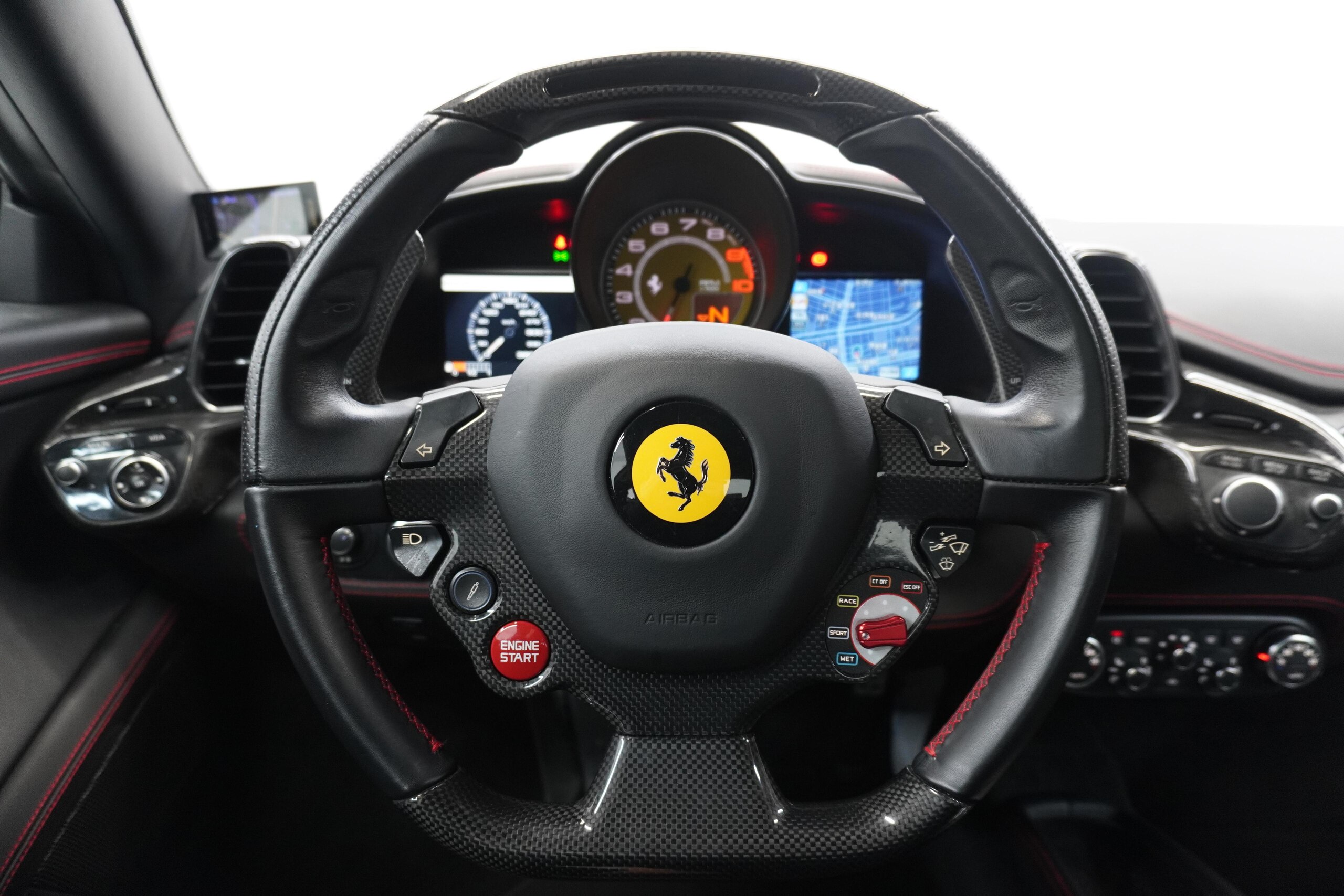 2013 Ferrari 458 Italia F1 DCT — Photo 8 / 17