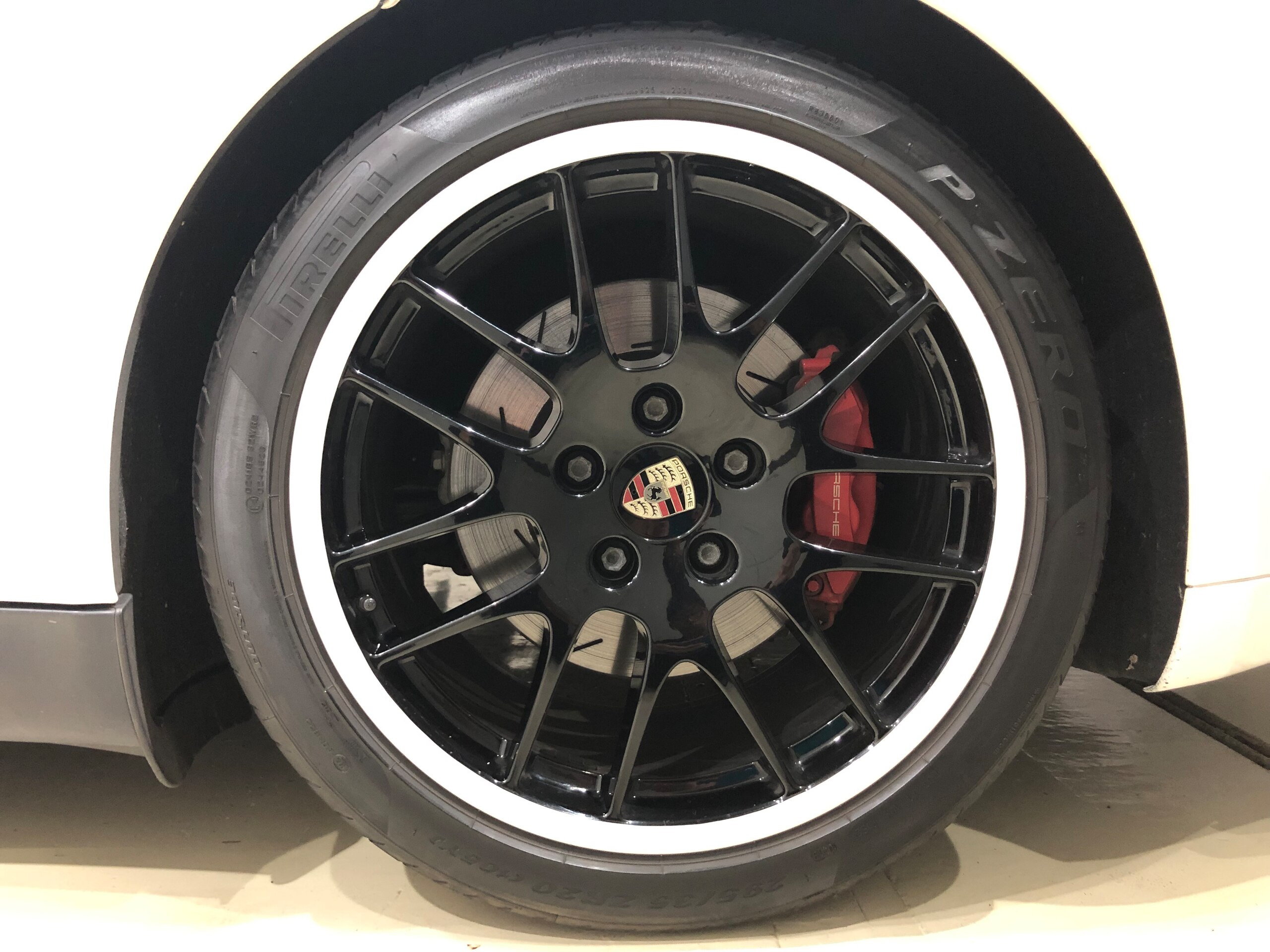 2012 Porsche Panamera GTS — Photo 11 / 32