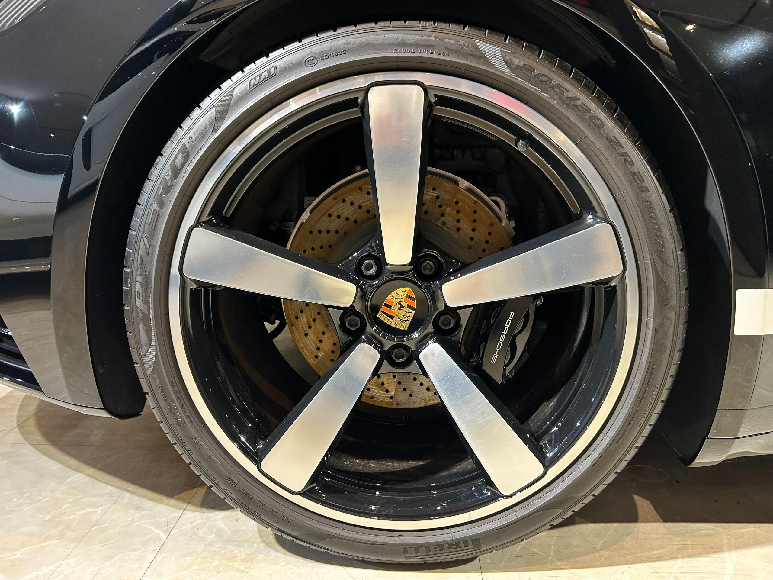 2020 Porsche 911 Targa 4S — Photo 53 / 78