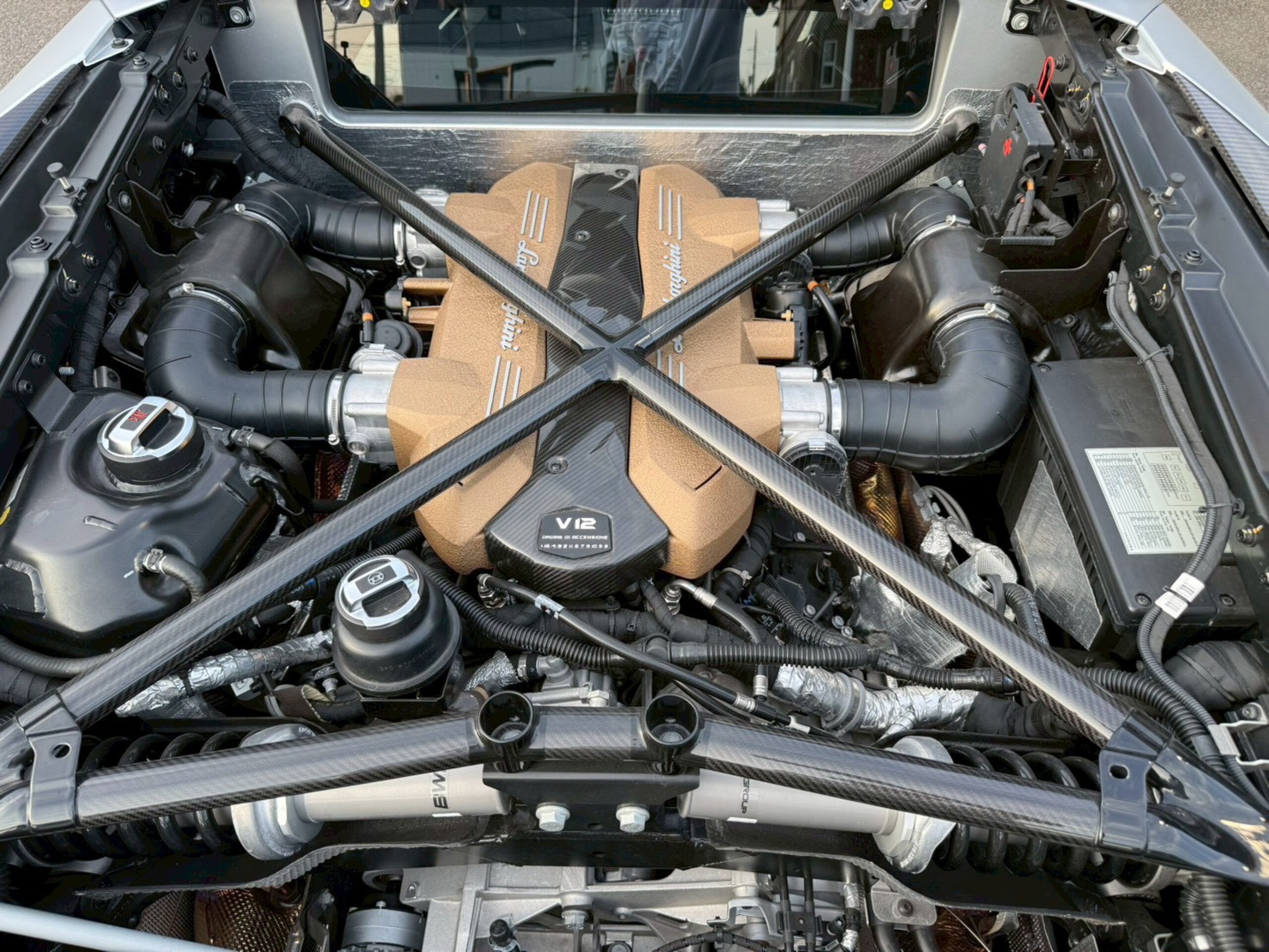 2019 Lamborghini Aventador SVJ — Photo 40 / 41