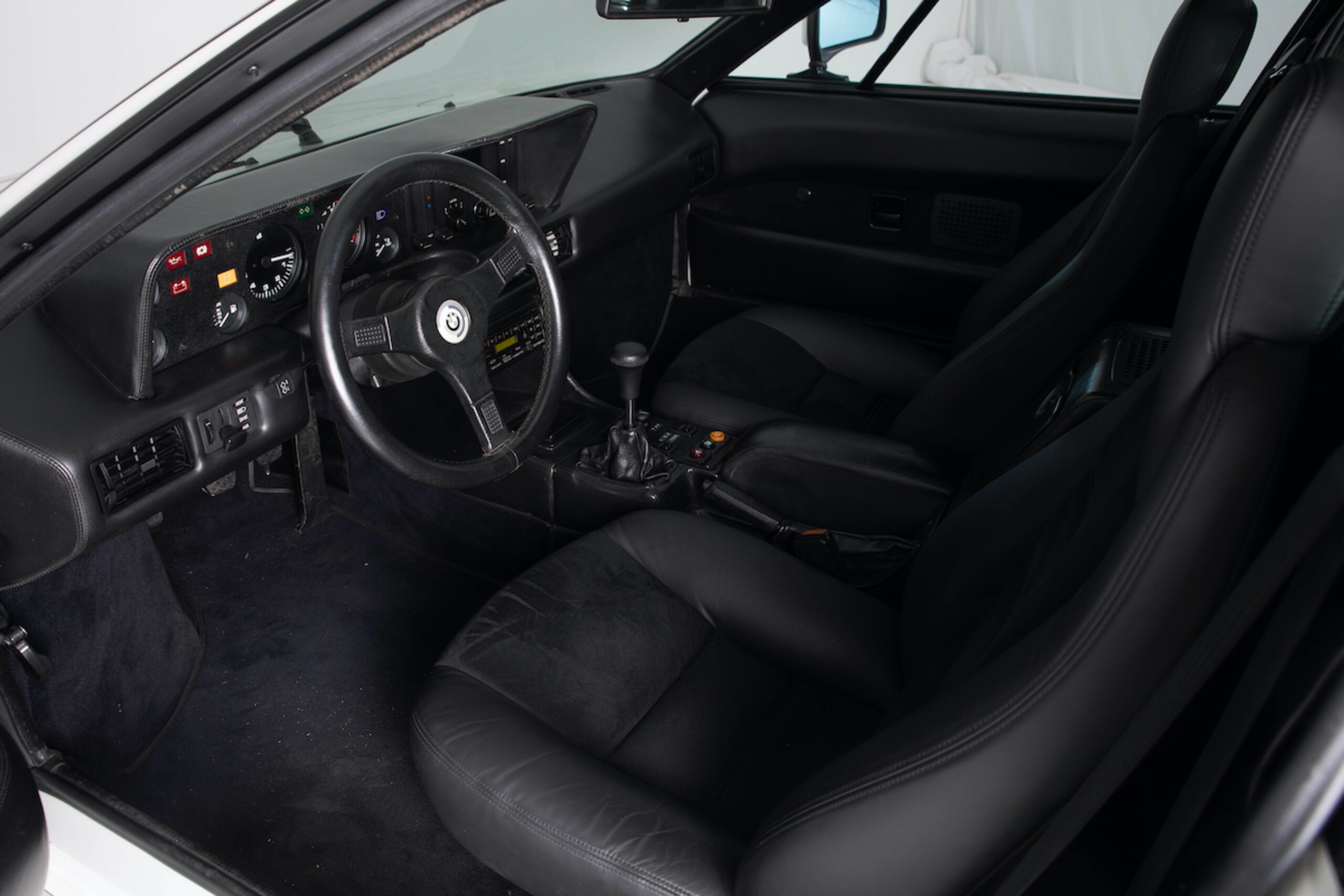1981 BMW M1 — Photo 18 / 33