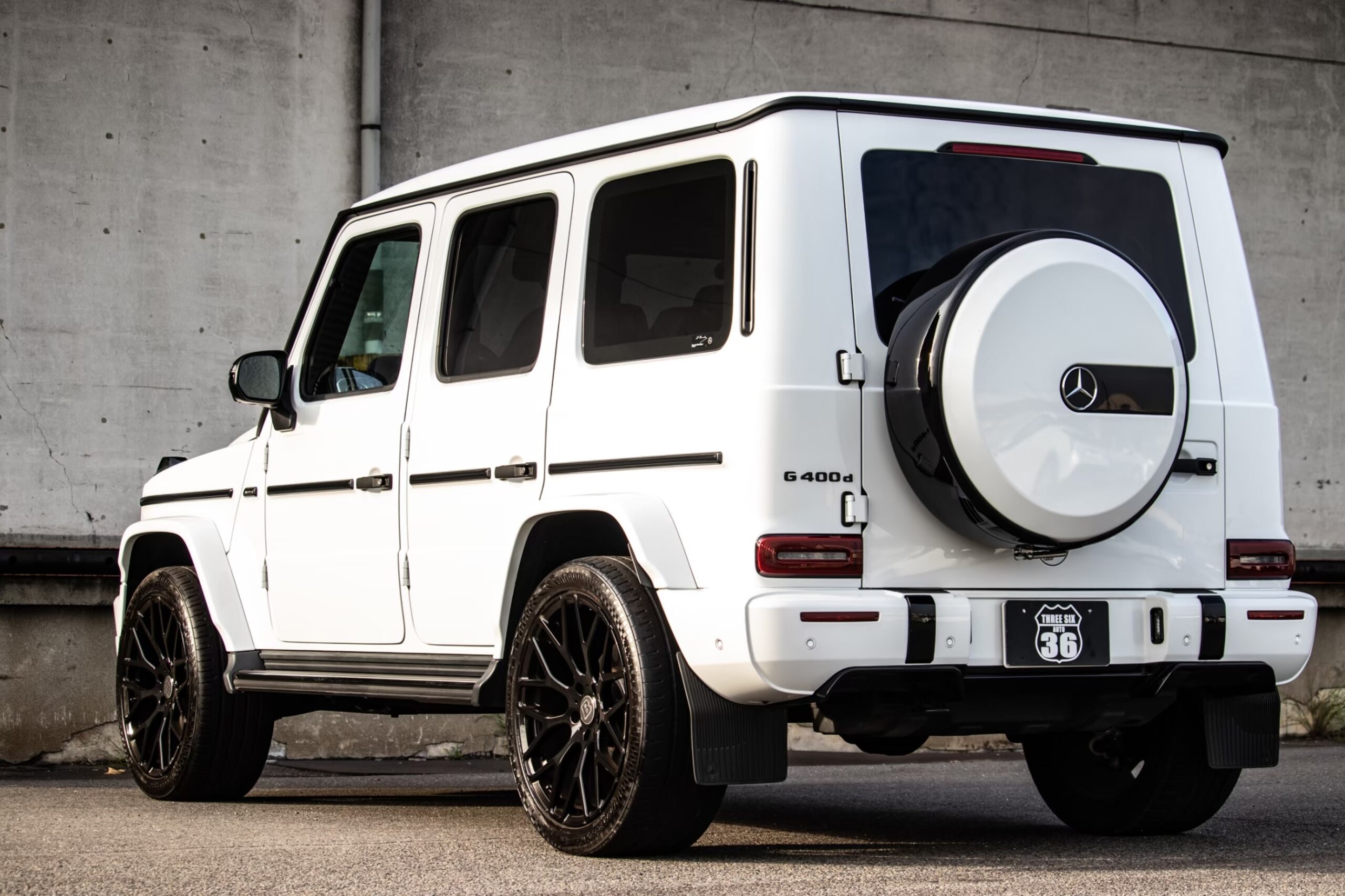 2022 Mercedes Benz G400d AMG — Photo 6 / 15