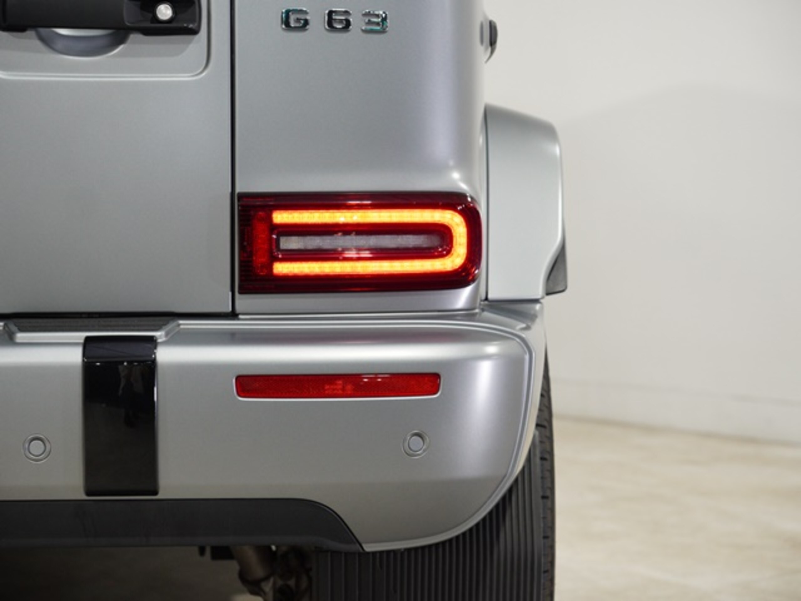 2019 Mercedes Benz G63 AMG — Photo 6 / 24