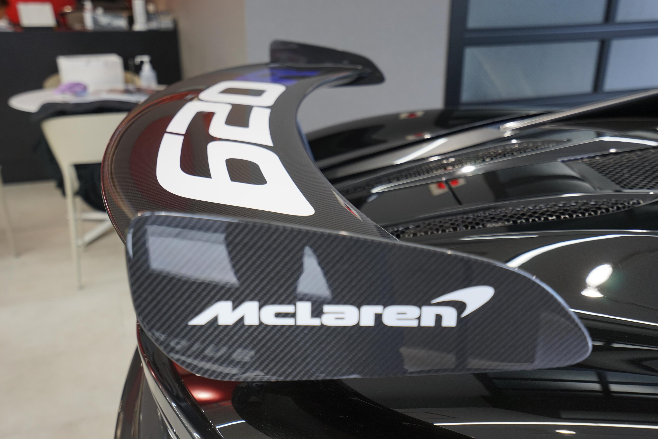 2020 McLaren 620R — Photo 14 / 18