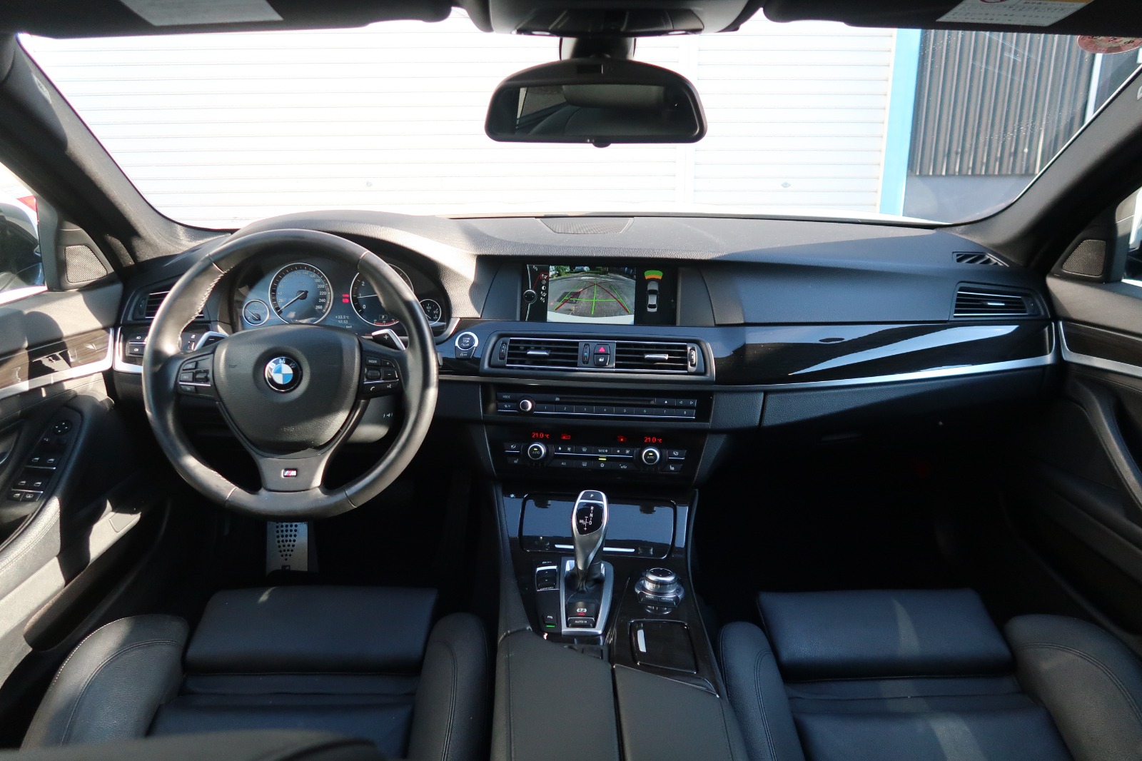 2012 BMW 528i M Sport — Photo 9 / 11