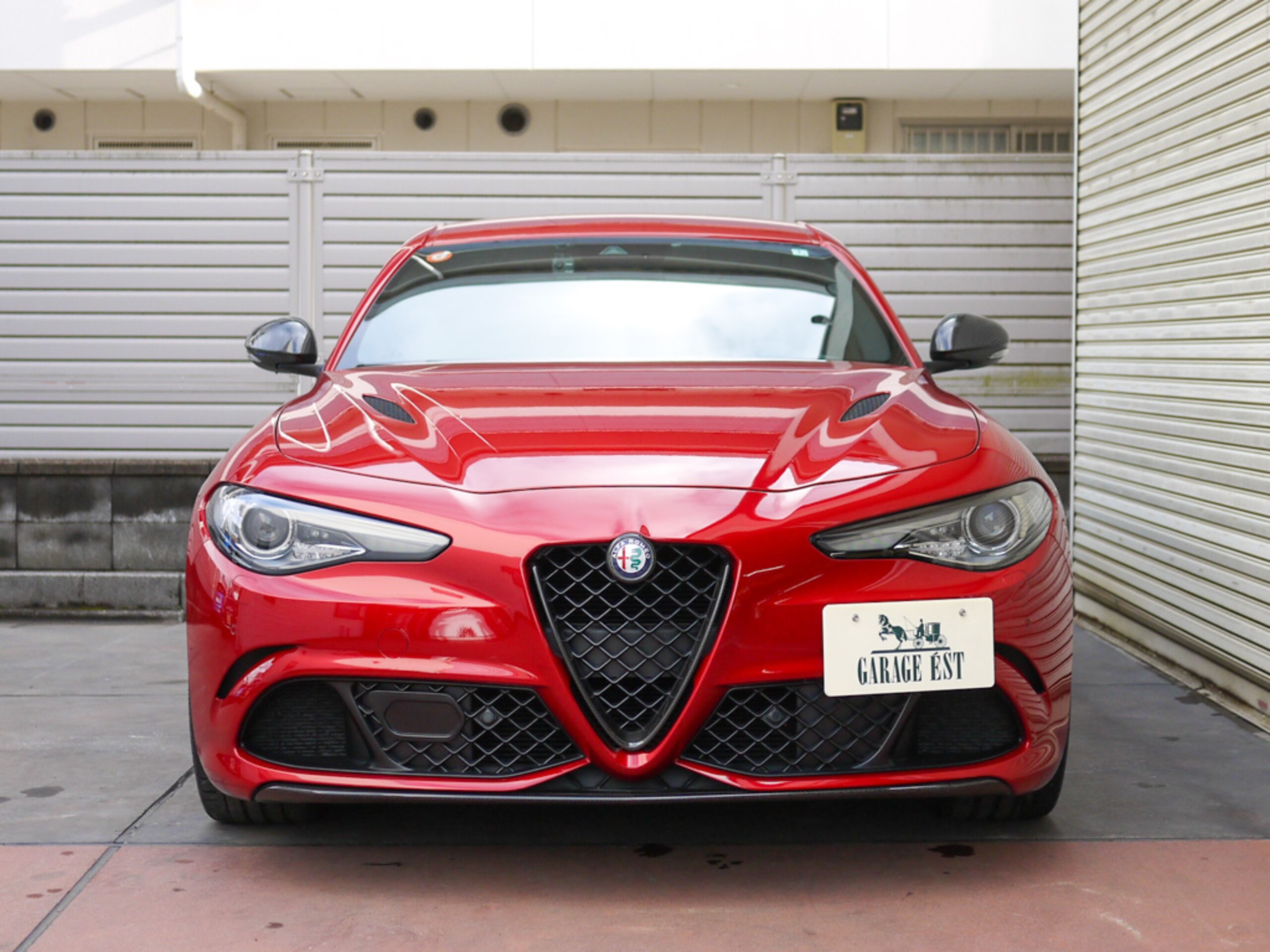2018 Alfa Romeo Giulia Quadrifoglio Carbon seats for sale in Japan