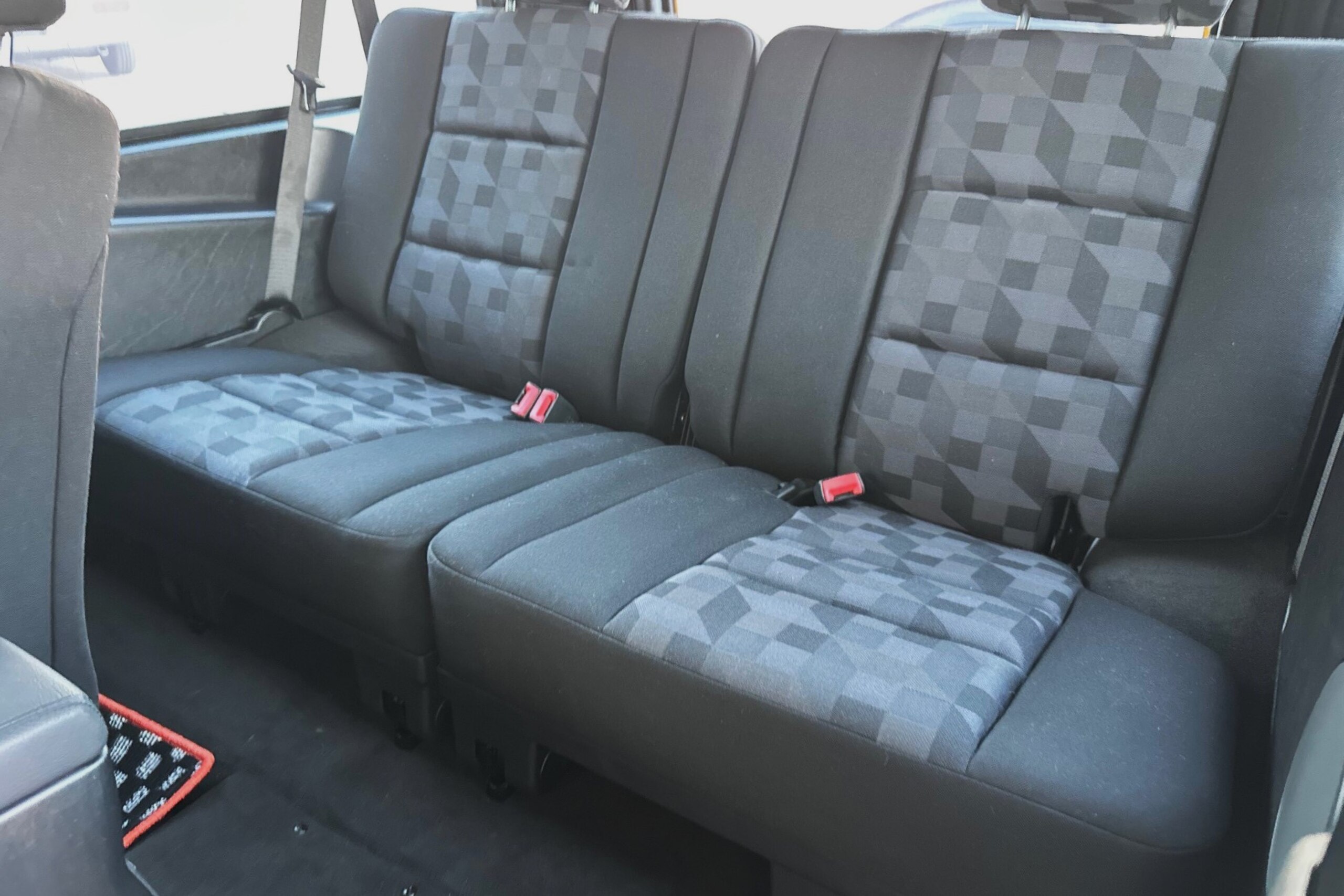 2004 Mercedes Benz G320 — Photo 14 / 17