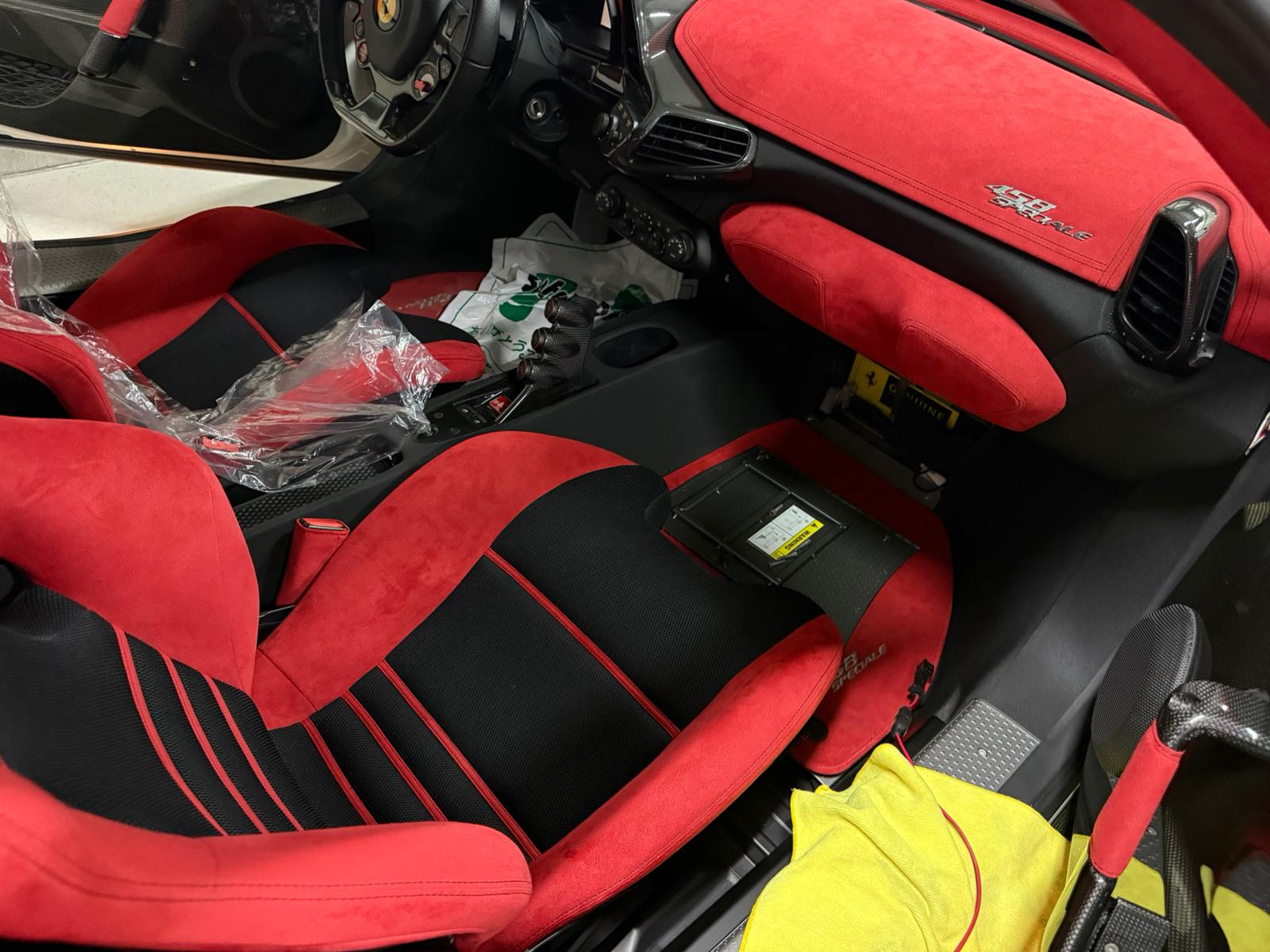 2015 Ferrari 458 Speciale — Photo 12 / 37
