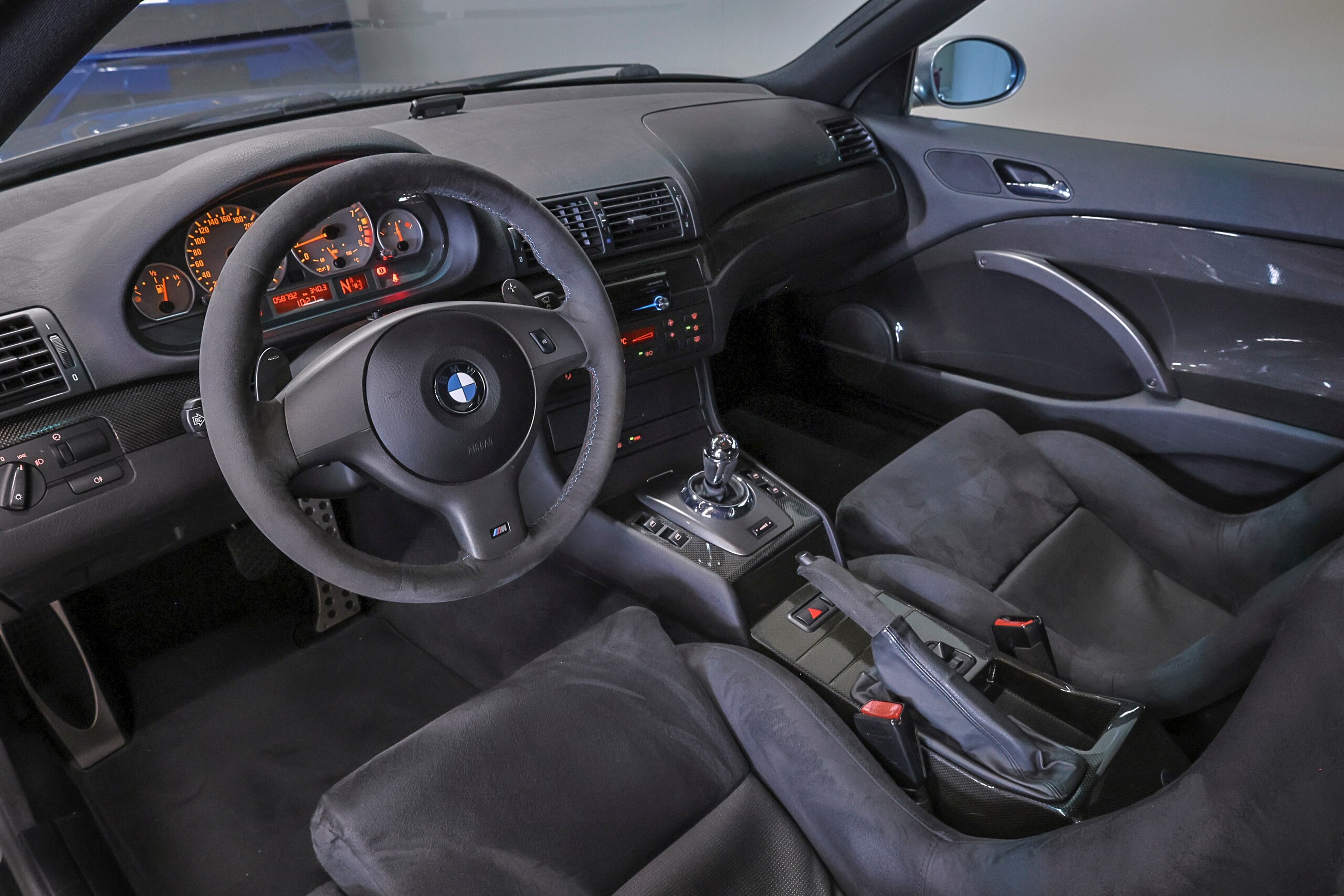 2004 BMW M3 CSL — Photo 13 / 28