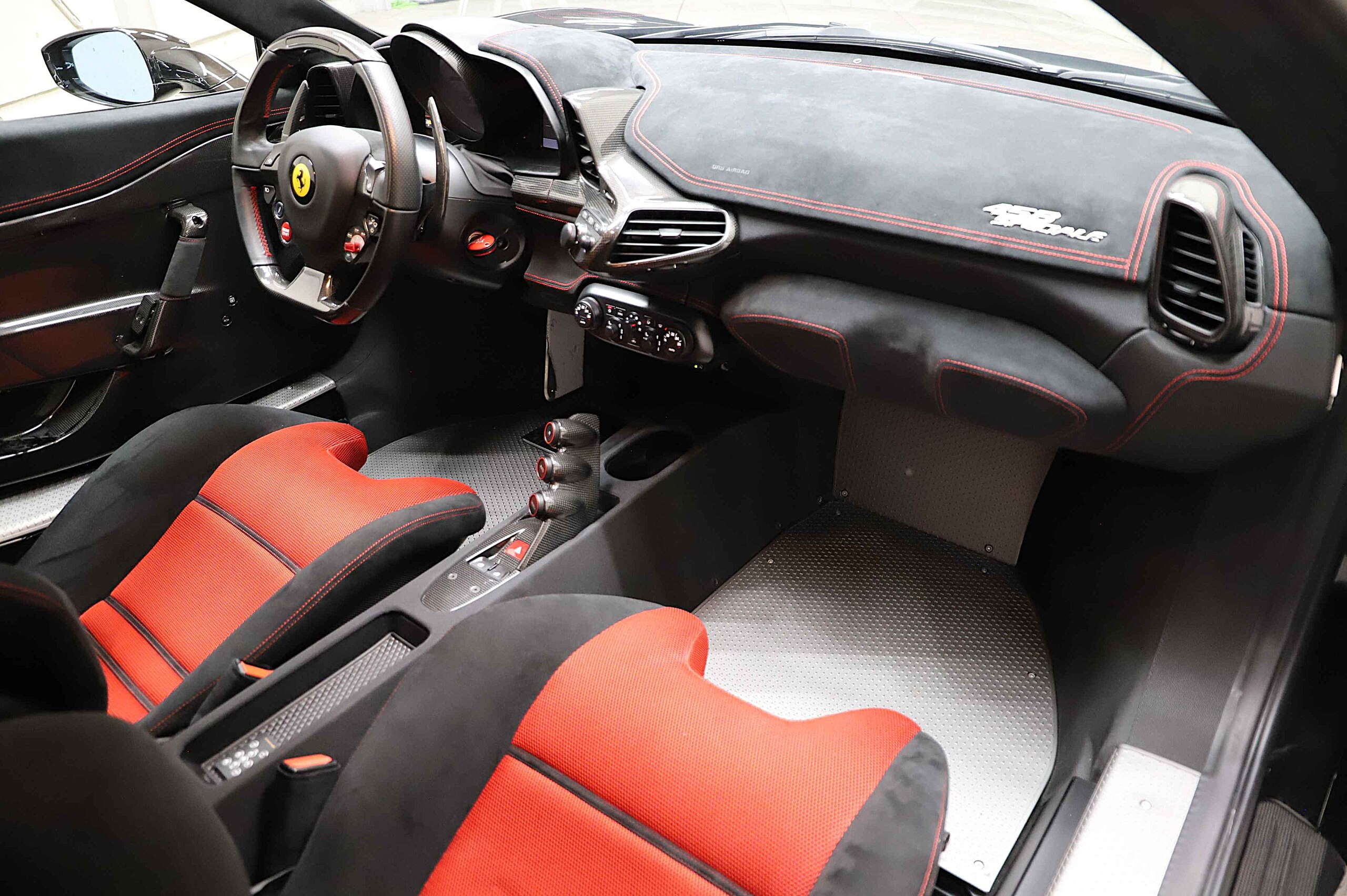 2015 Ferrari 458 Speciale — Photo 14 / 25