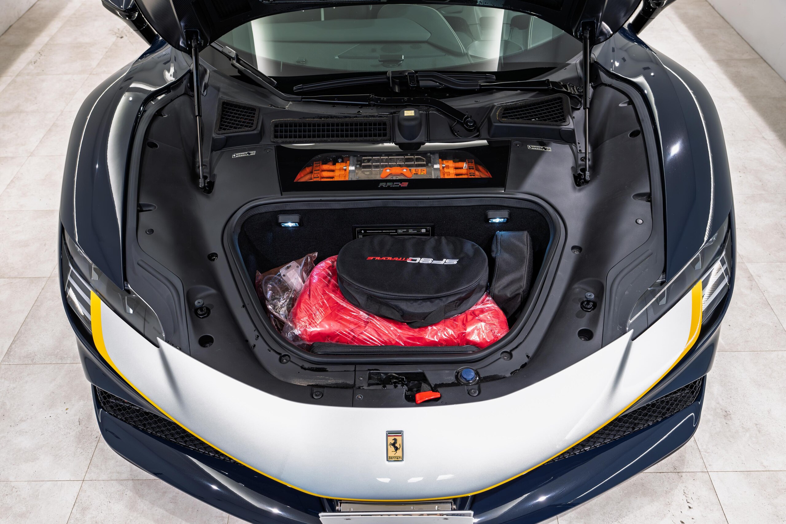 2021 Ferrari SF90 Stradale — Photo 35 / 38