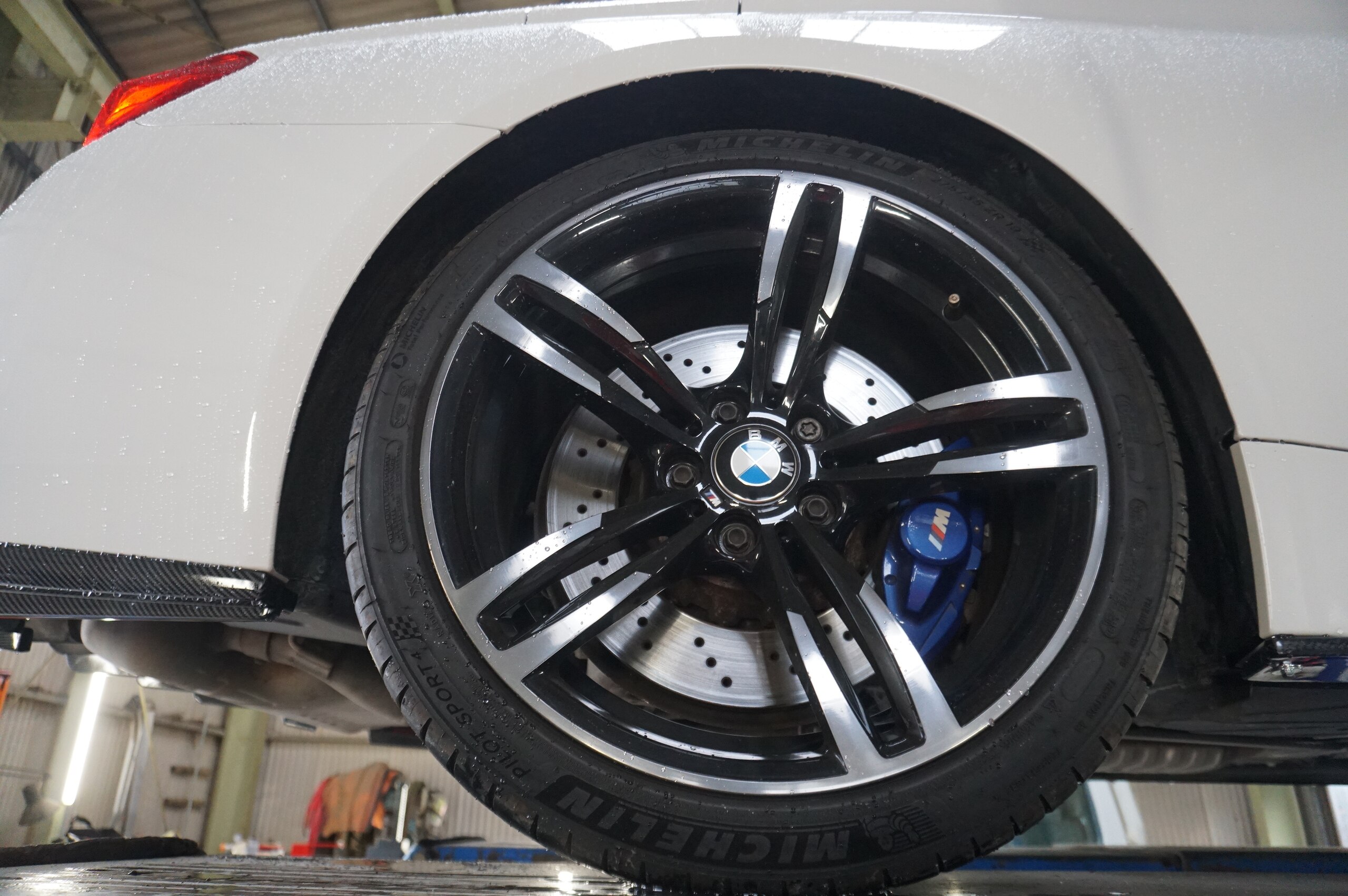 2015 BMW M4 Coupe — Photo 14 / 16