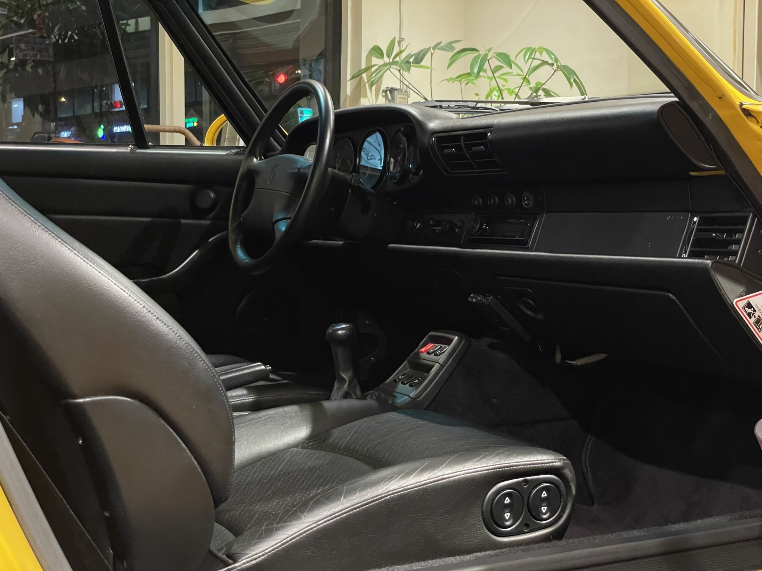 1996 Porsche 911 Carrera — Photo 12 / 18