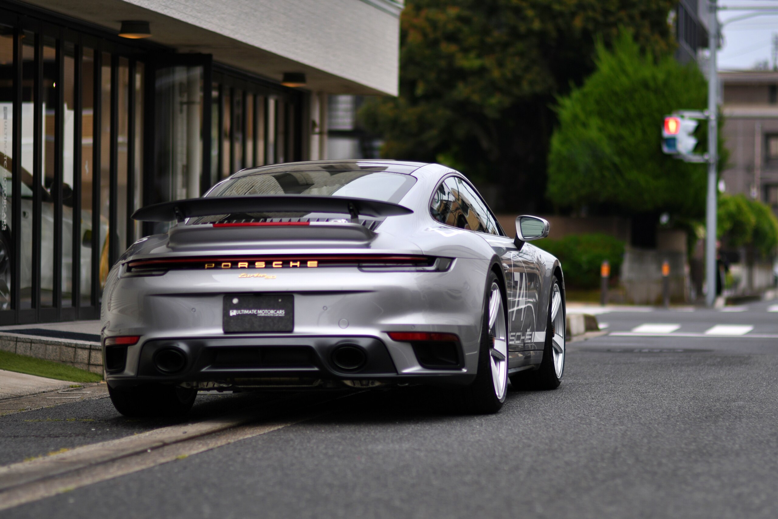 2025 Porsche 911 Turbo — Photo 41 / 44