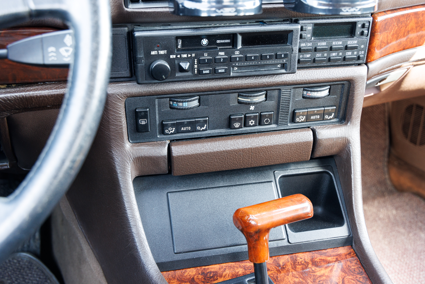 1987 BMW 735i — Photo 10 / 14