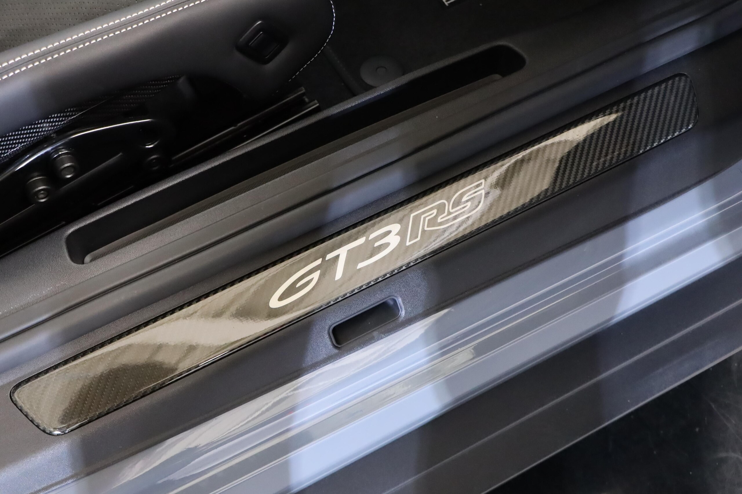 2024 Porsche 911 GT3 RS — Photo 11 / 20