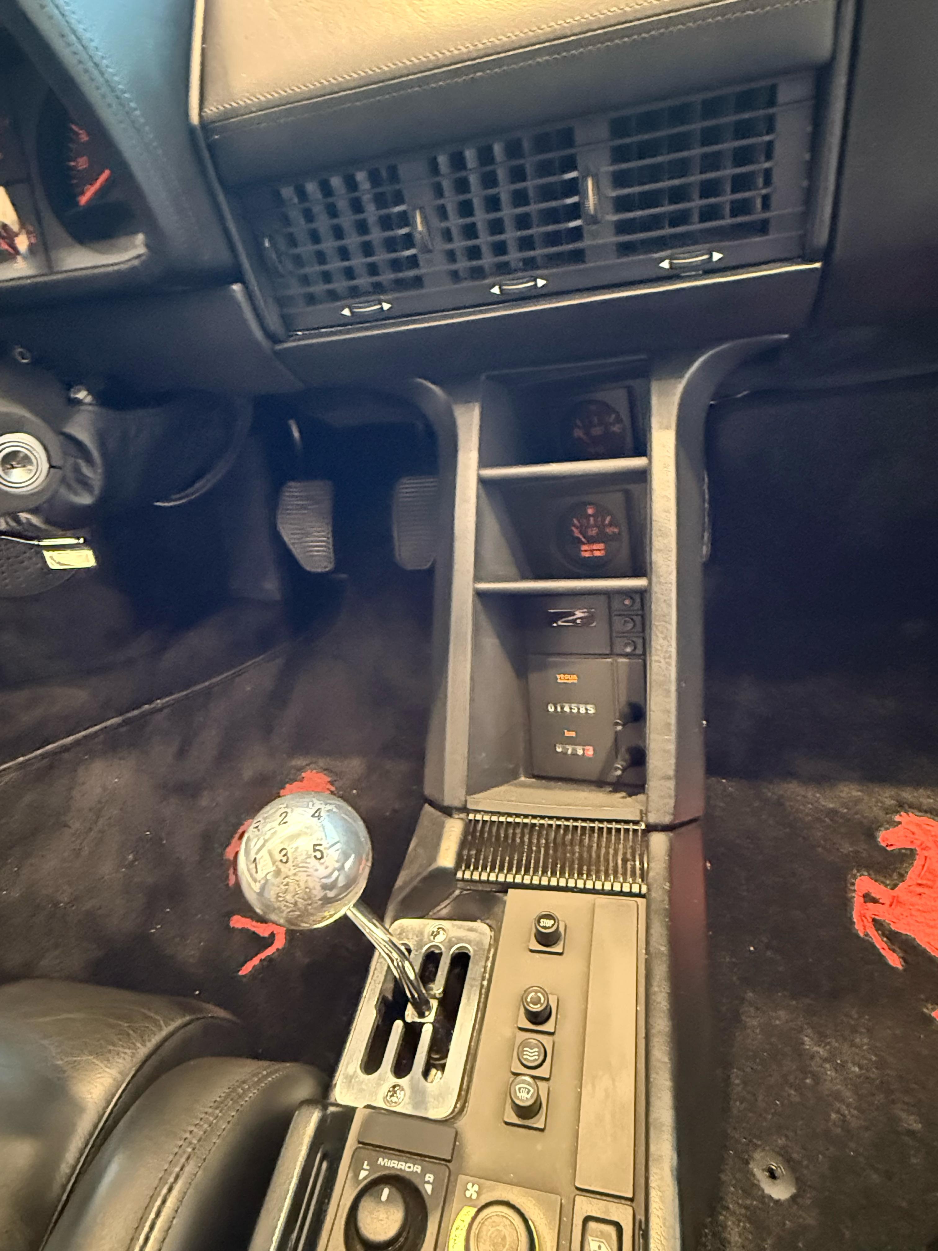 1989 Ferrari Testarossa — Photo 14 / 24