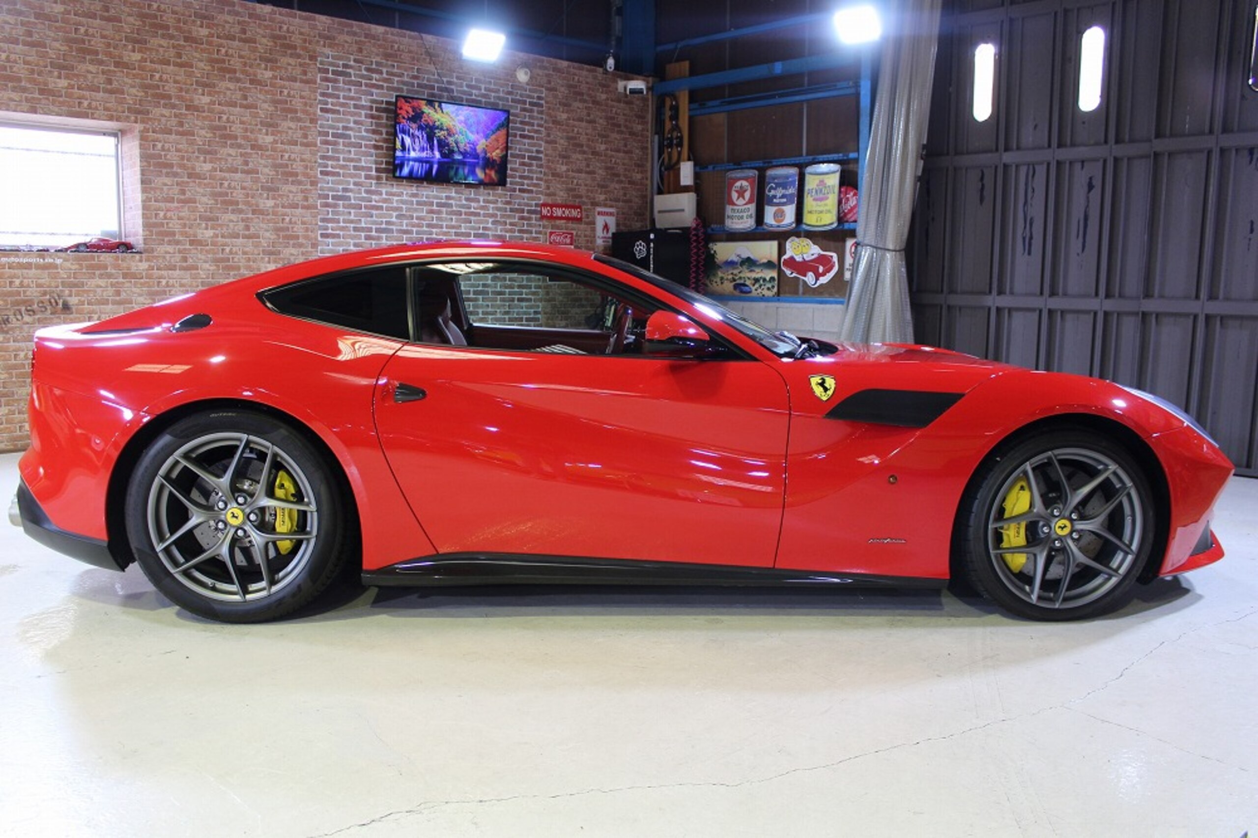 2014 Ferrari F12 Berlinetta — Photo 7 / 24