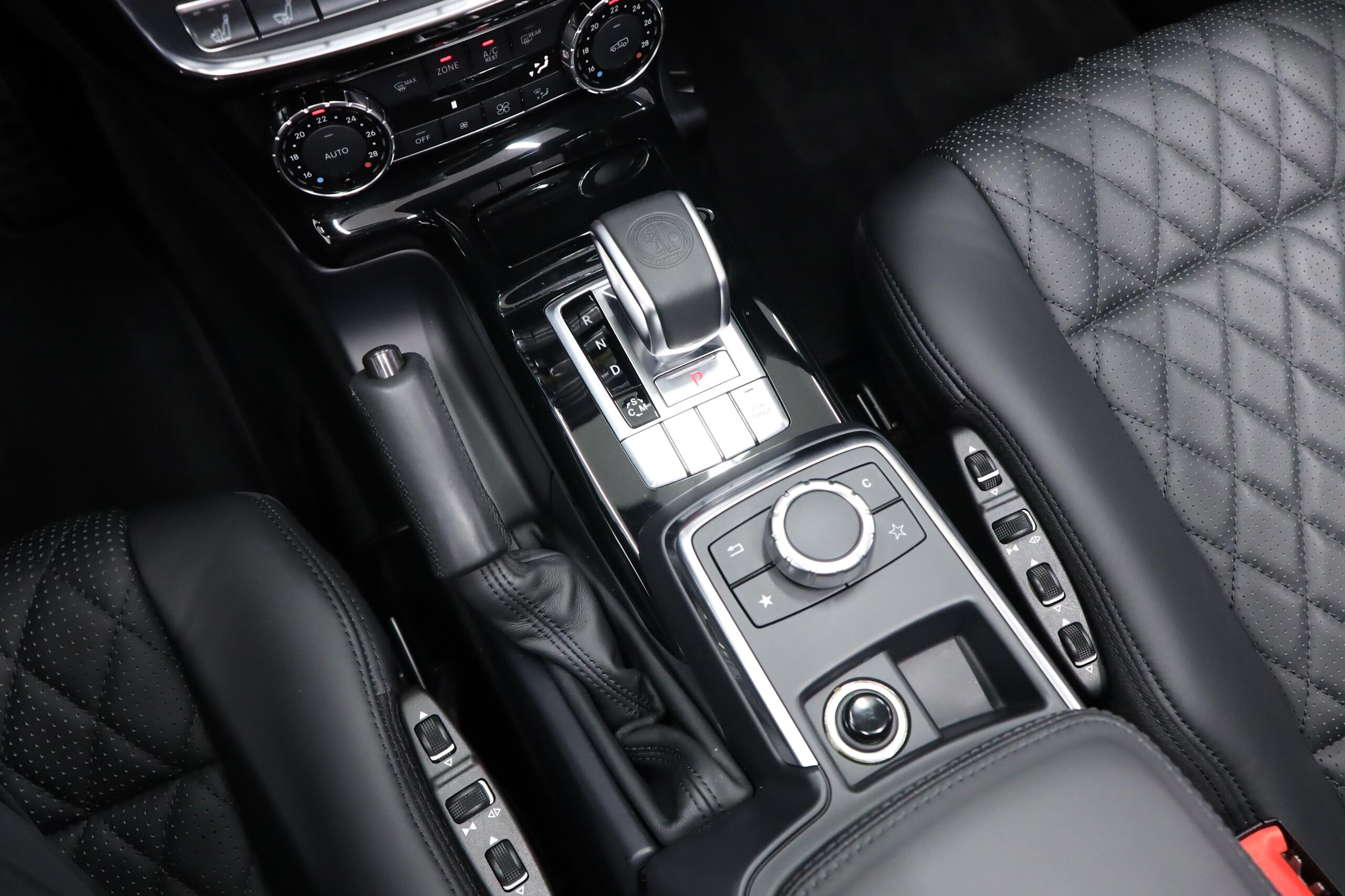 2012 Mercedes Benz G65 AMG — Photo 19 / 27