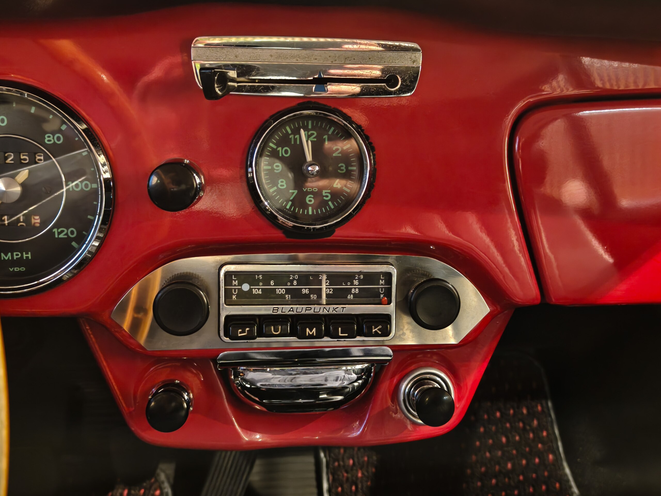 1964 Porsche 356 — Photo 9 / 18