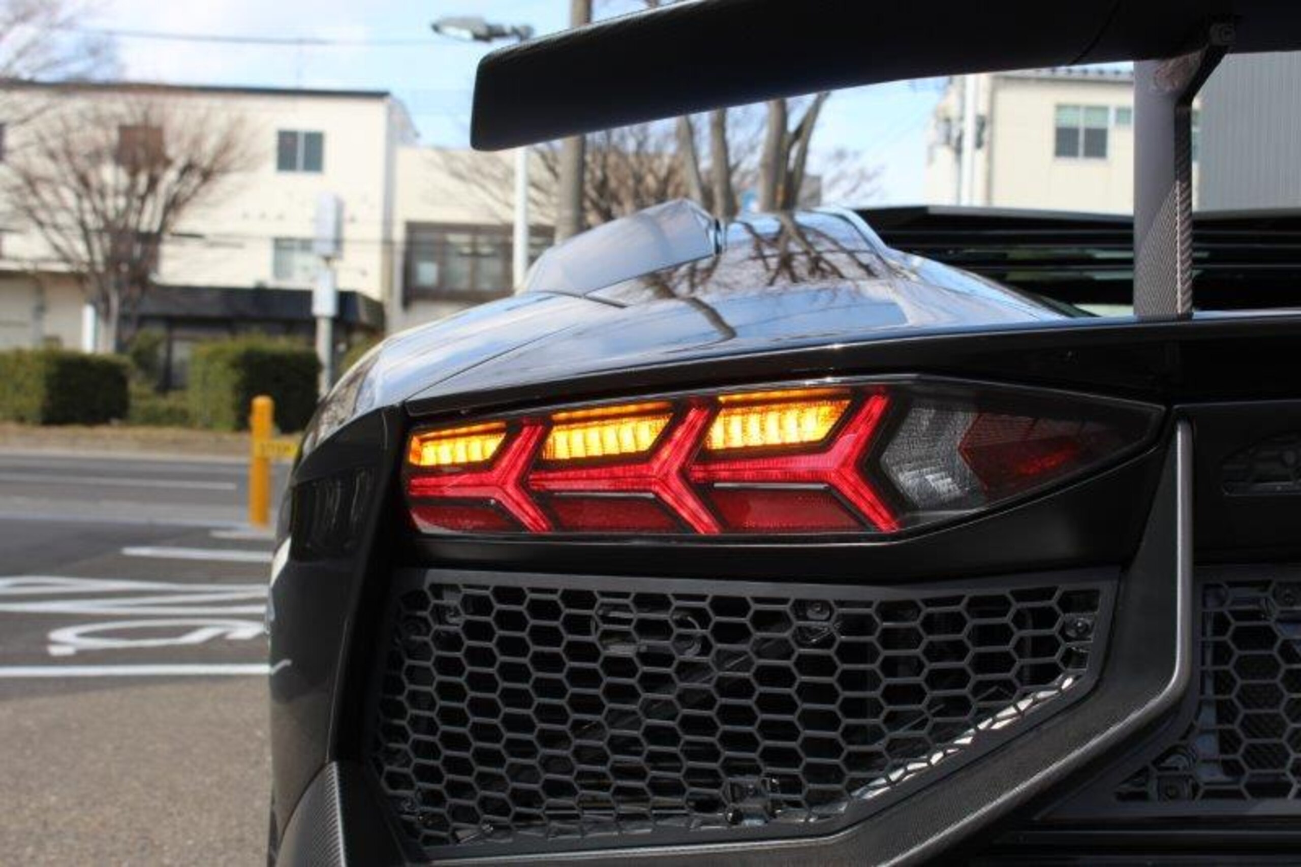 2017 Lamborghini Aventador SV — Photo 18 / 21