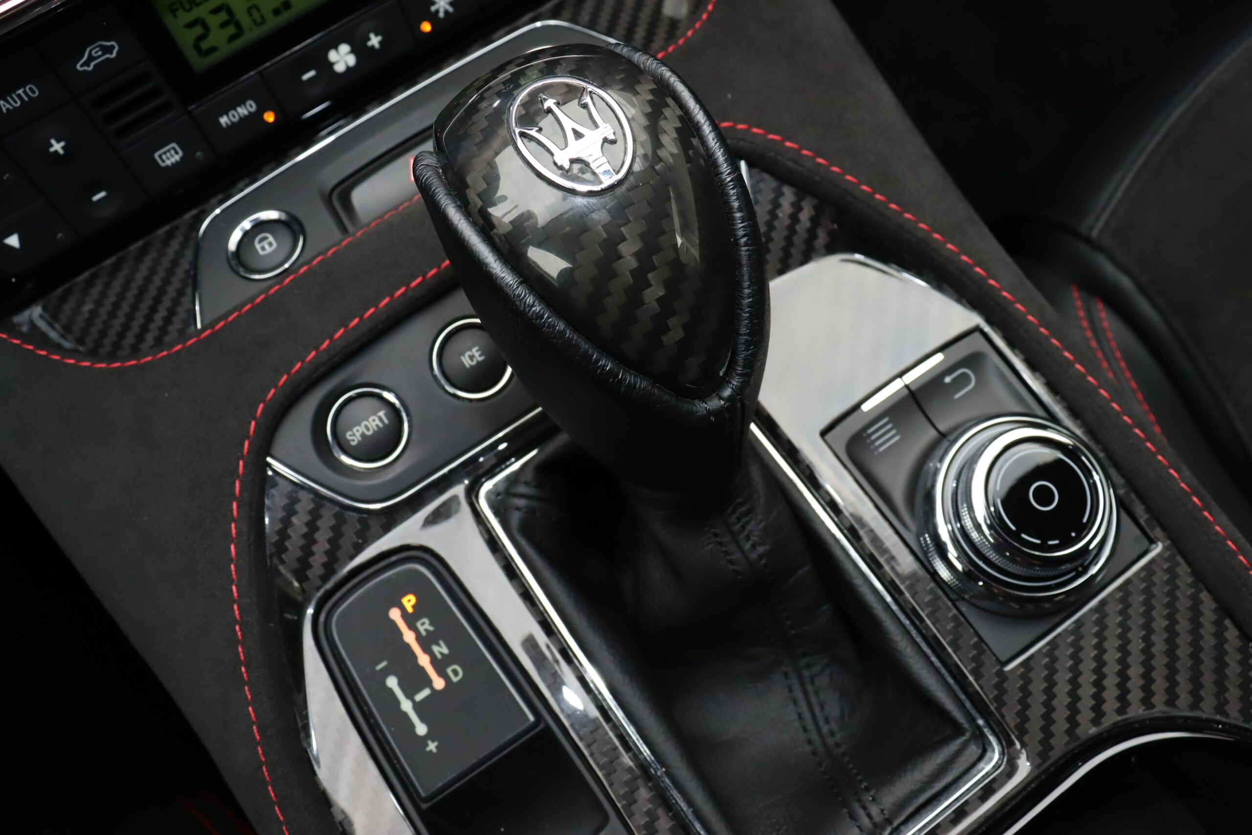 2018 Maserati GranTurismo MC — Photo 13 / 23