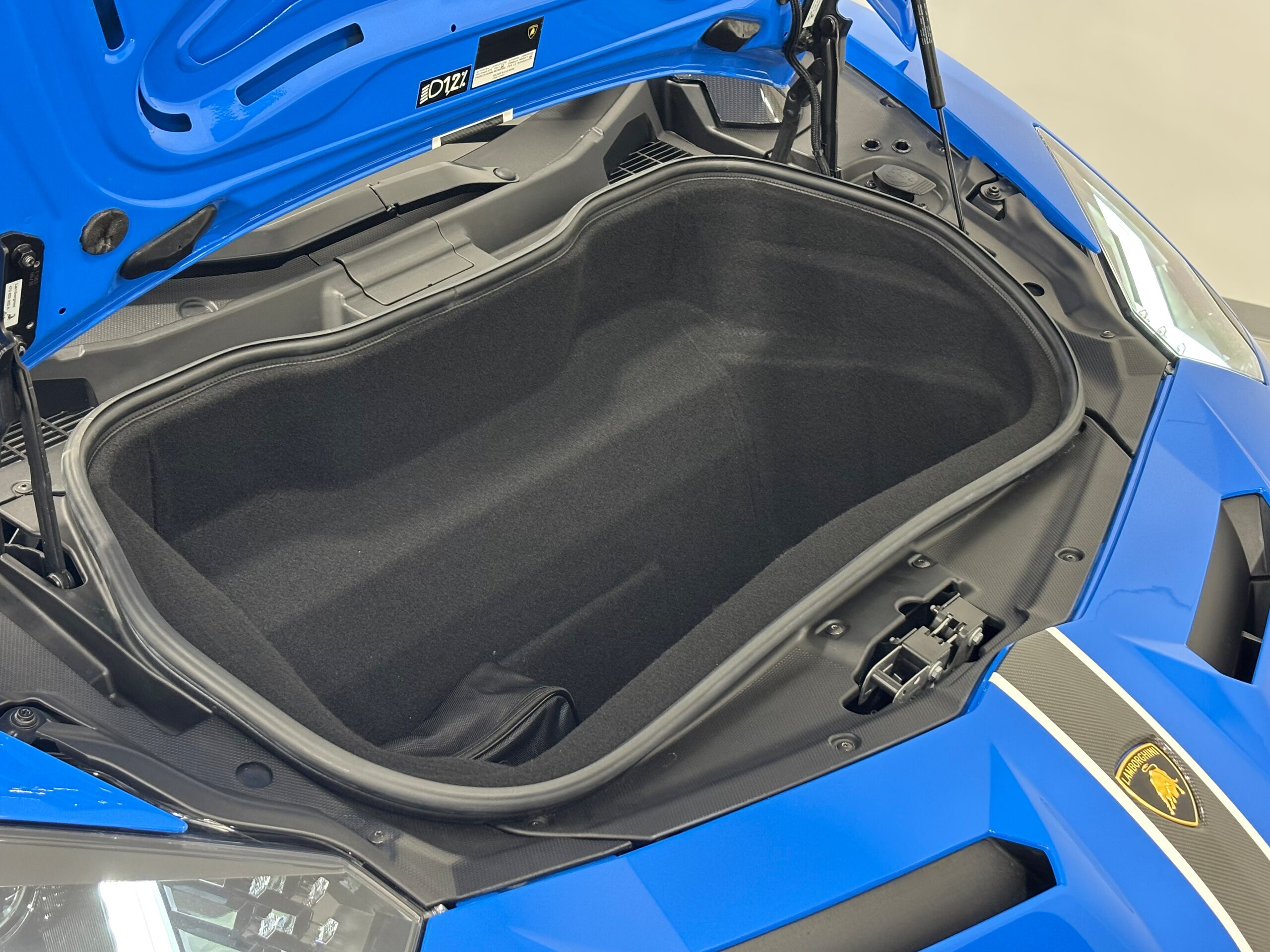 2019 Lamborghini Aventador SVJ — Photo 21 / 21