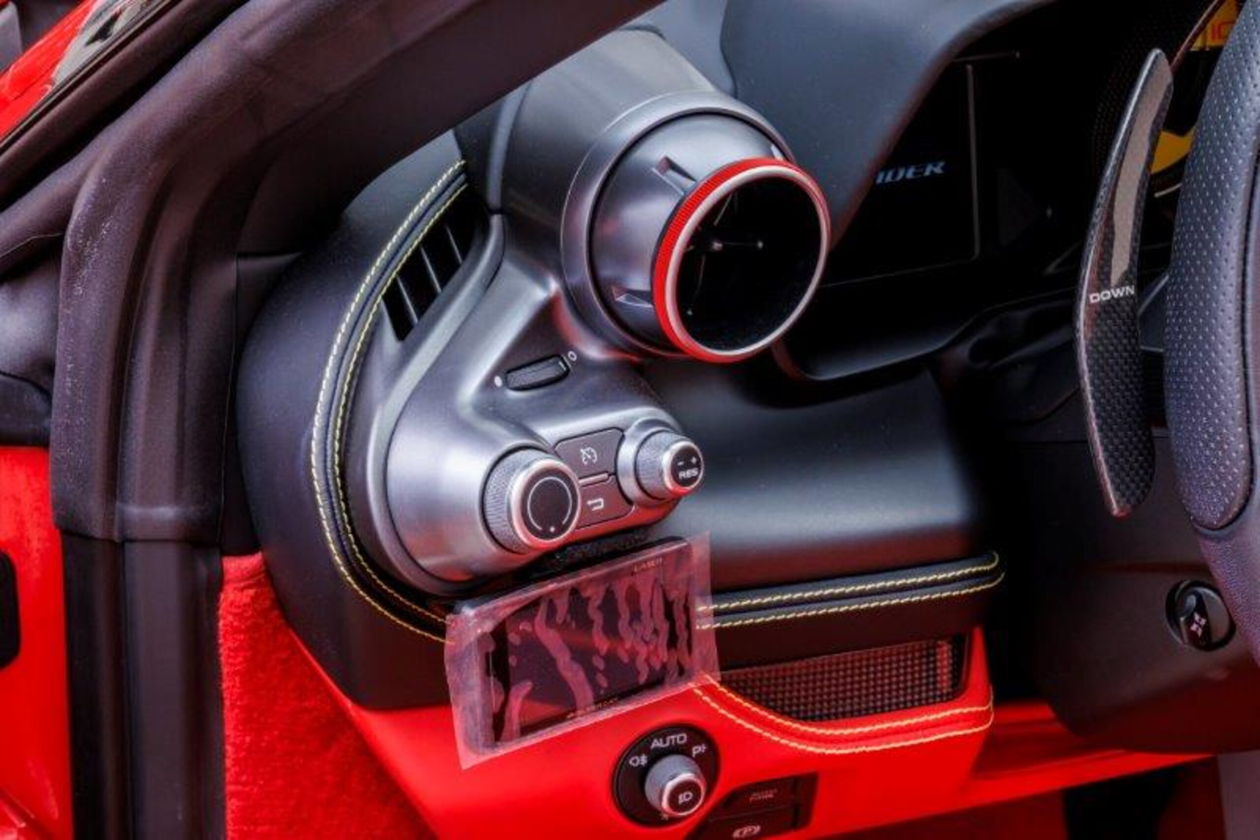 2022 Ferrari F8 Spider — Photo 20 / 42