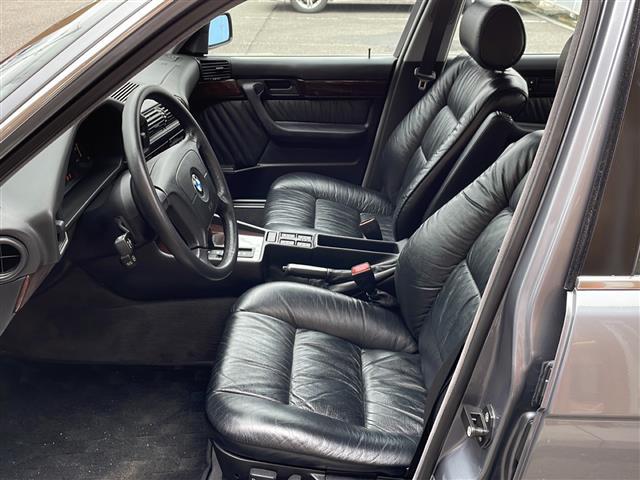 1995 BMW 540i — Photo 9 / 20