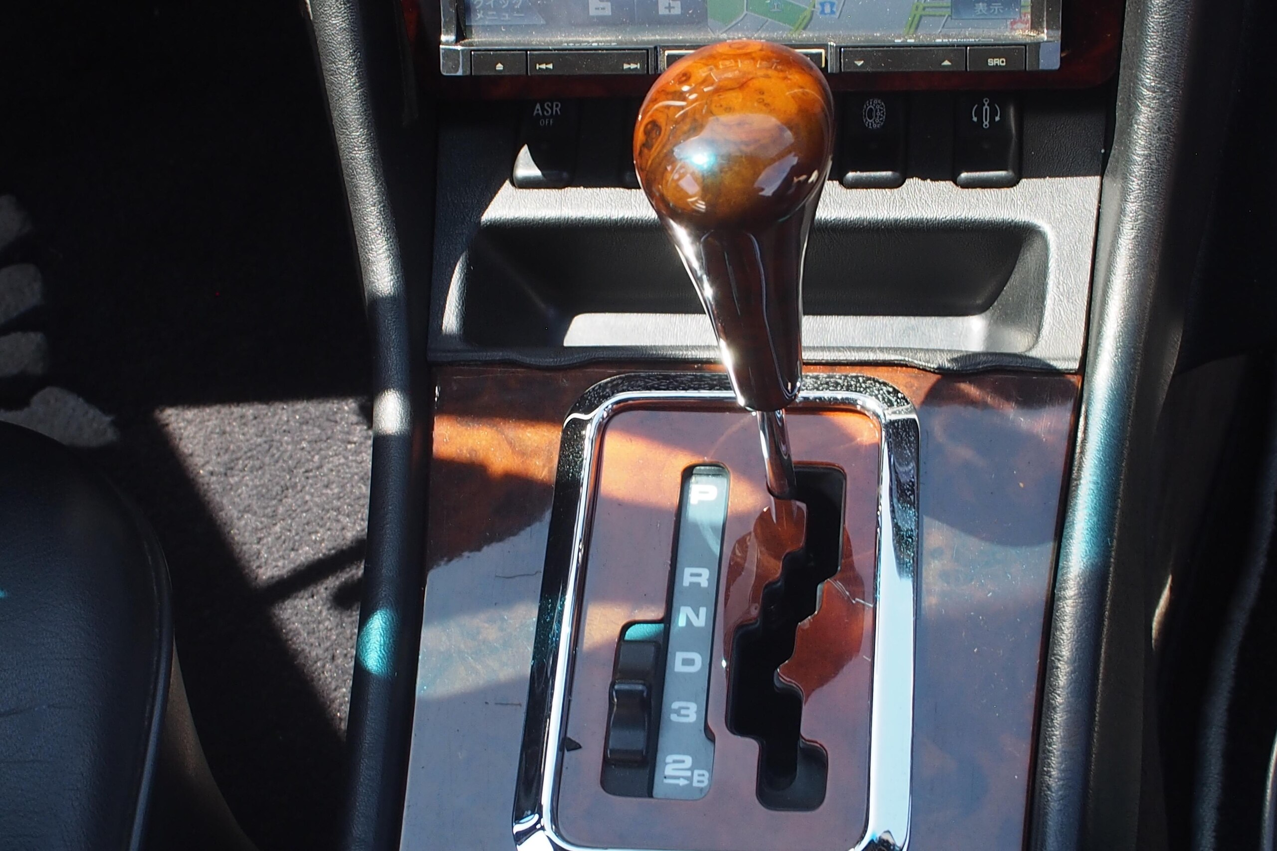 1991 Mercedes Benz 560SEC — Photo 10 / 12