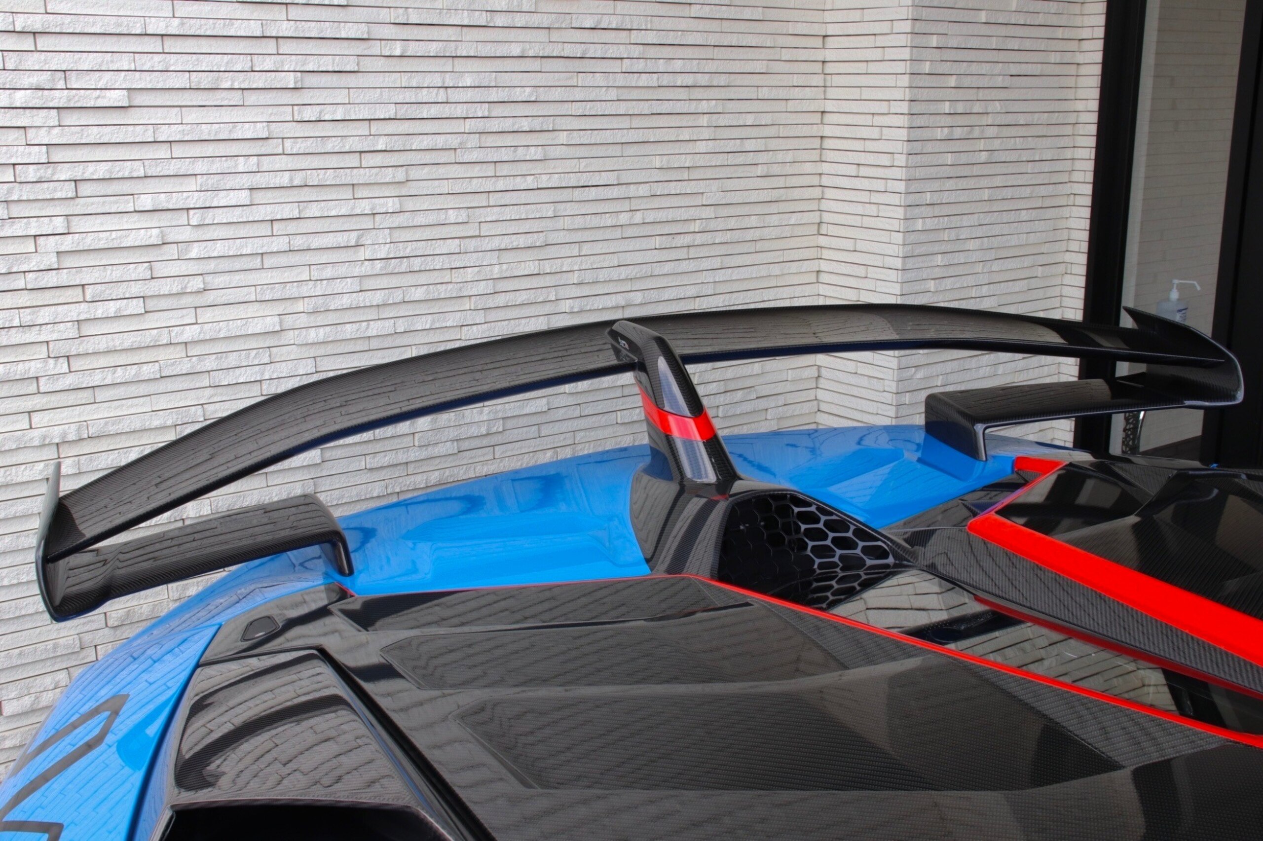 2020 Lamborghini Aventador SV — Photo 10 / 23
