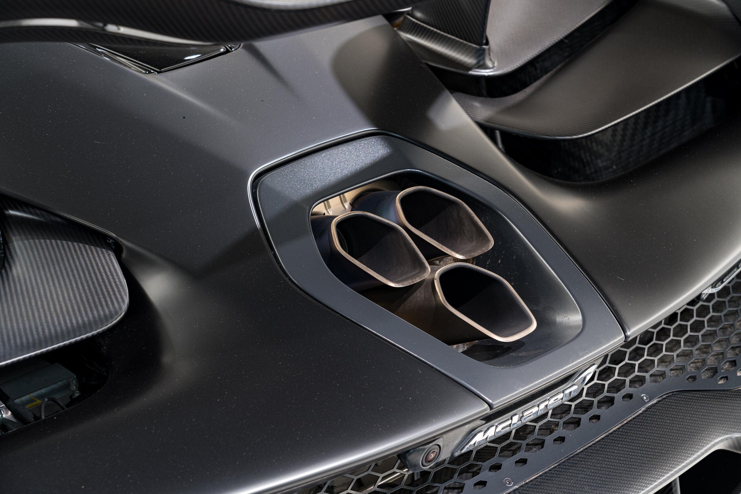 2019 McLaren Senna — Photo 16 / 18
