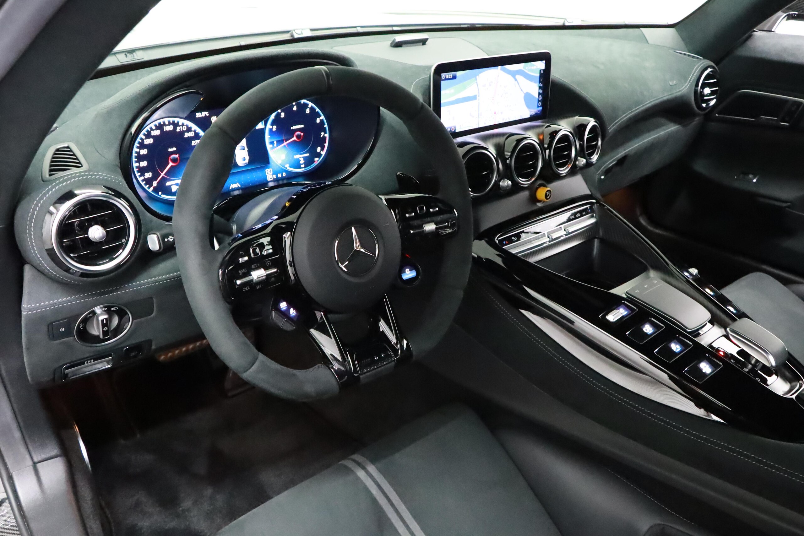 2022 Mercedes Benz AMG GT Black Series — Photo 8 / 22