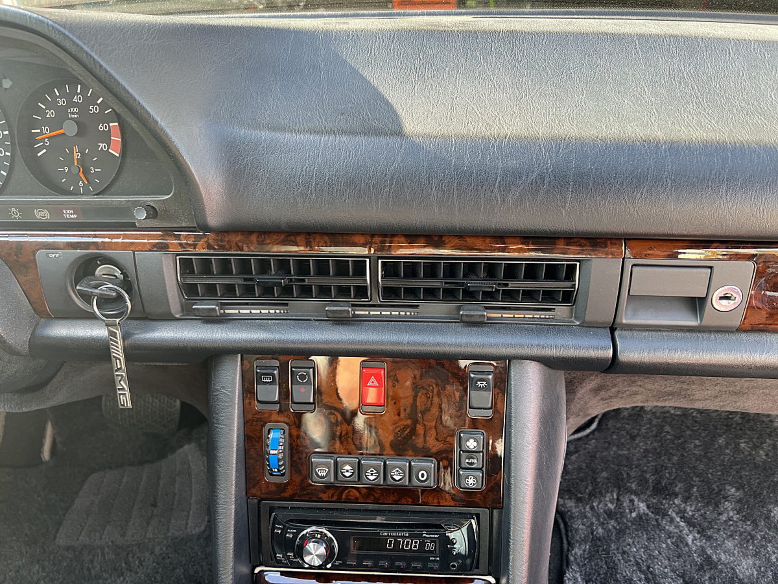 1988 Mercedes Benz 560SEC AMG 6.0 — Photo 17 / 21