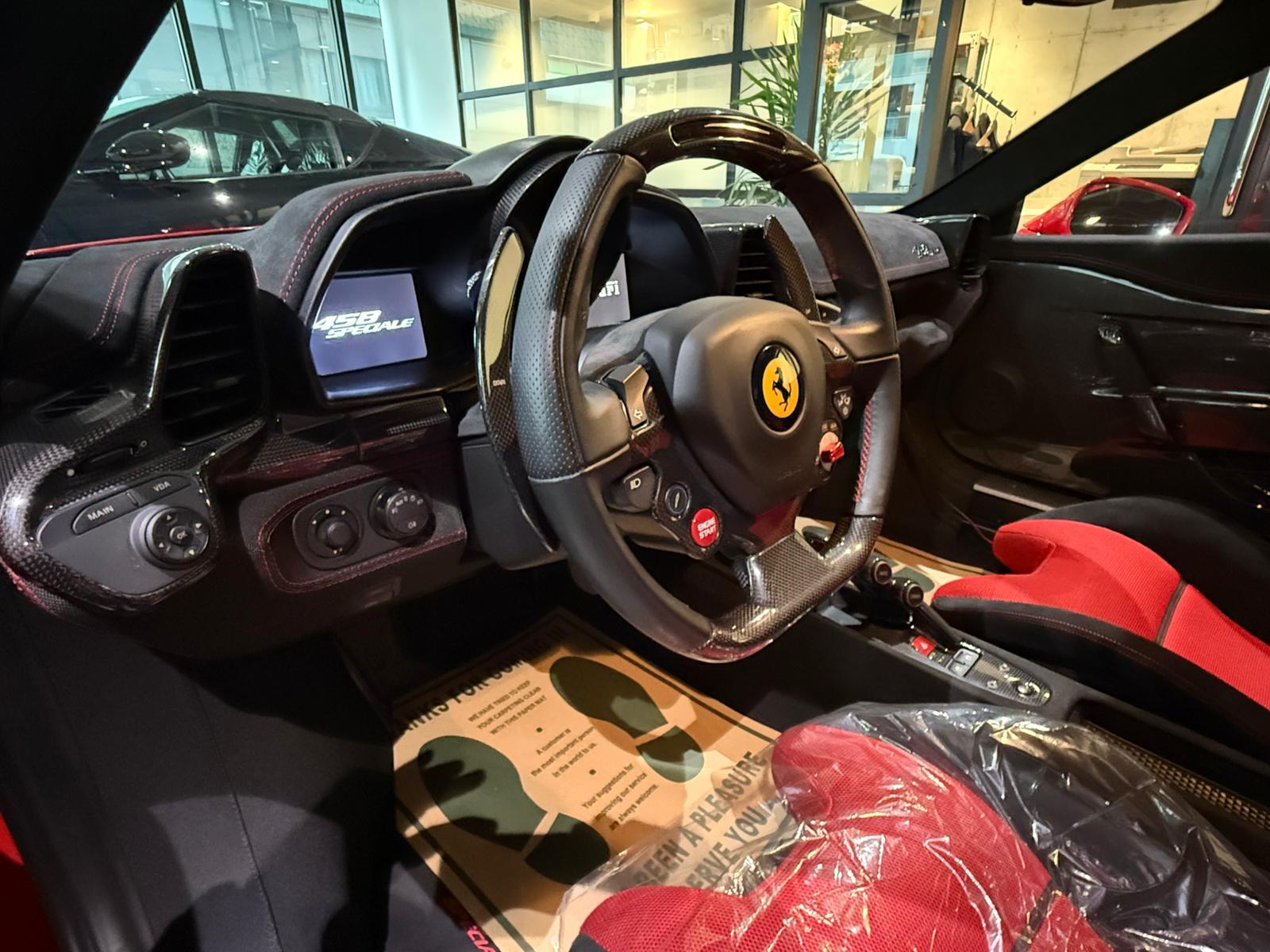 2015 Ferrari 458 Speciale — Photo 12 / 15