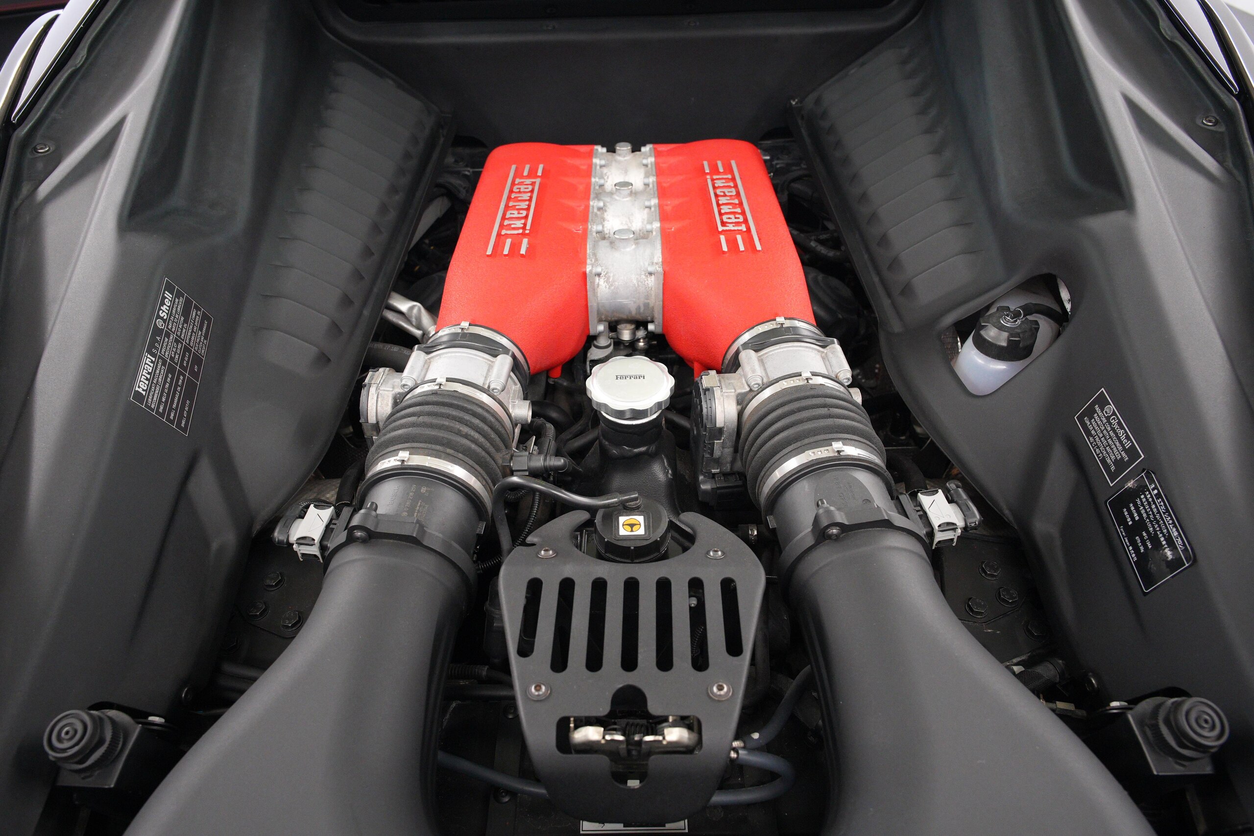 2010 Ferrari 458 Italia F1 DCT — Photo 19 / 19