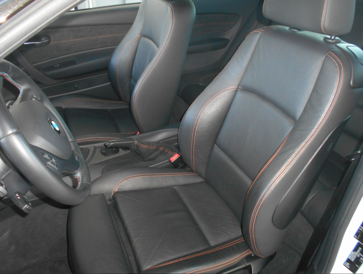 2011 BMW 1M Coupe — Photo 20 / 21