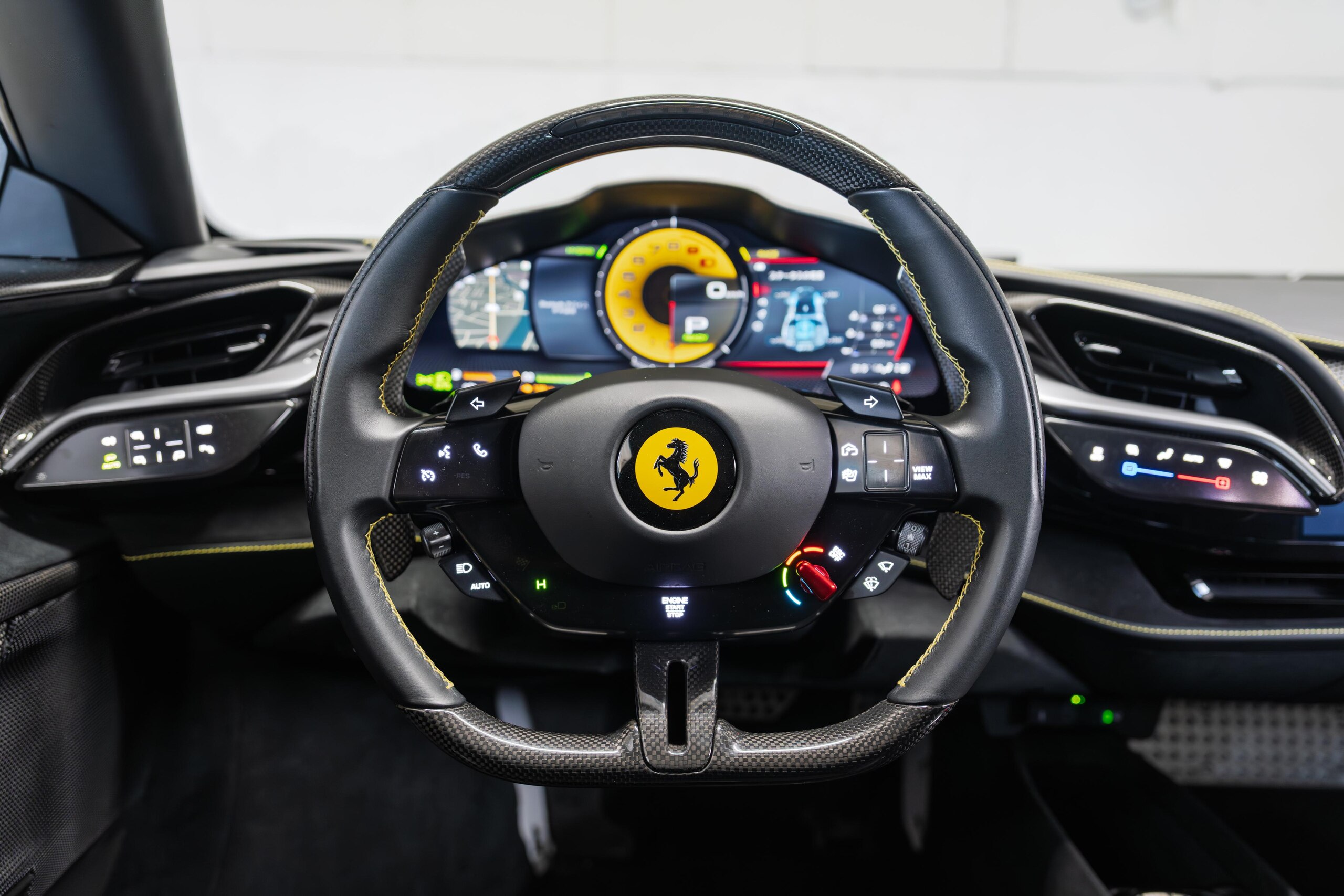 2021 Ferrari SF90 Stradale — Photo 12 / 21