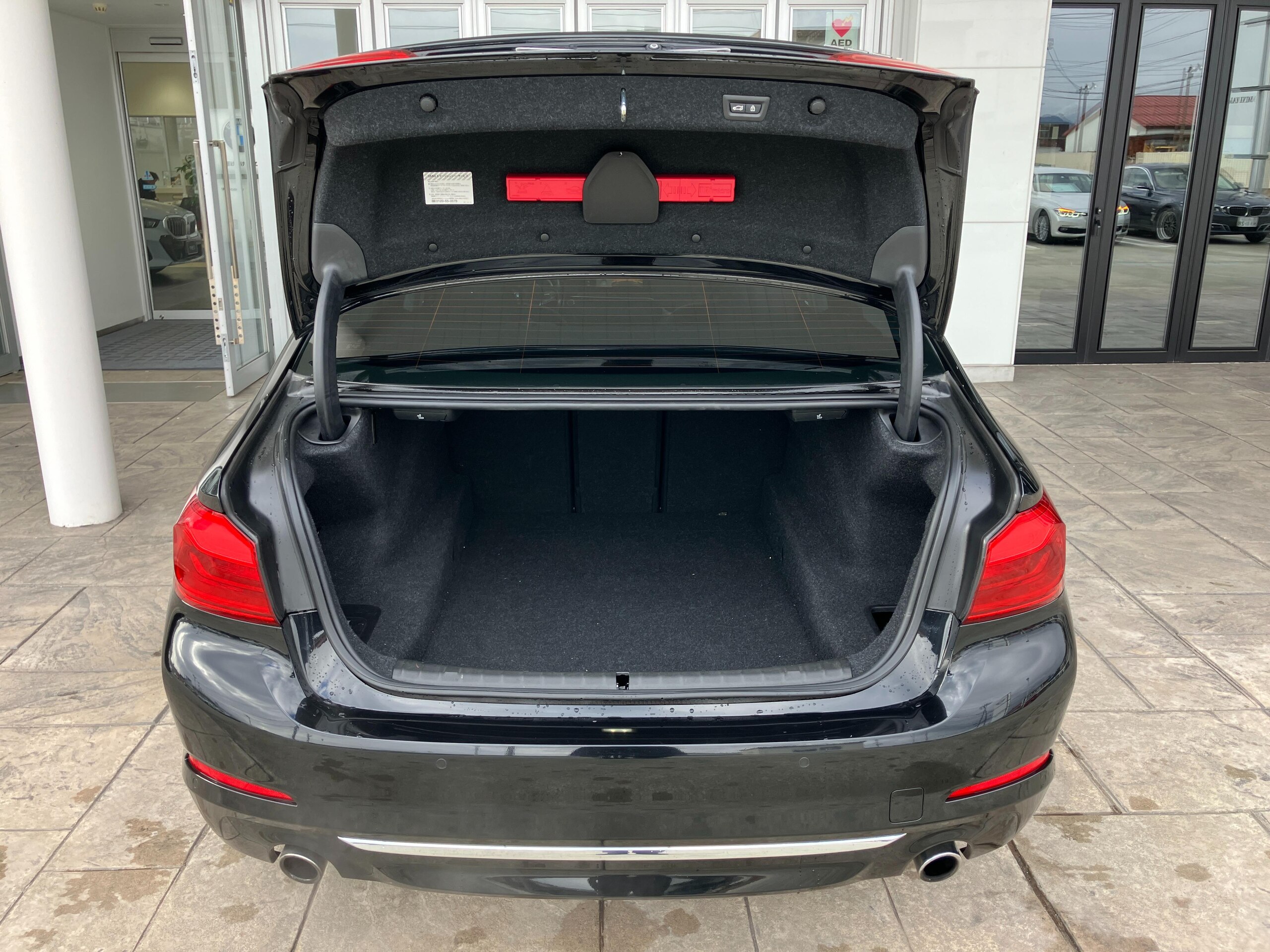 2017 BMW 530i Luxury — Photo 20 / 21