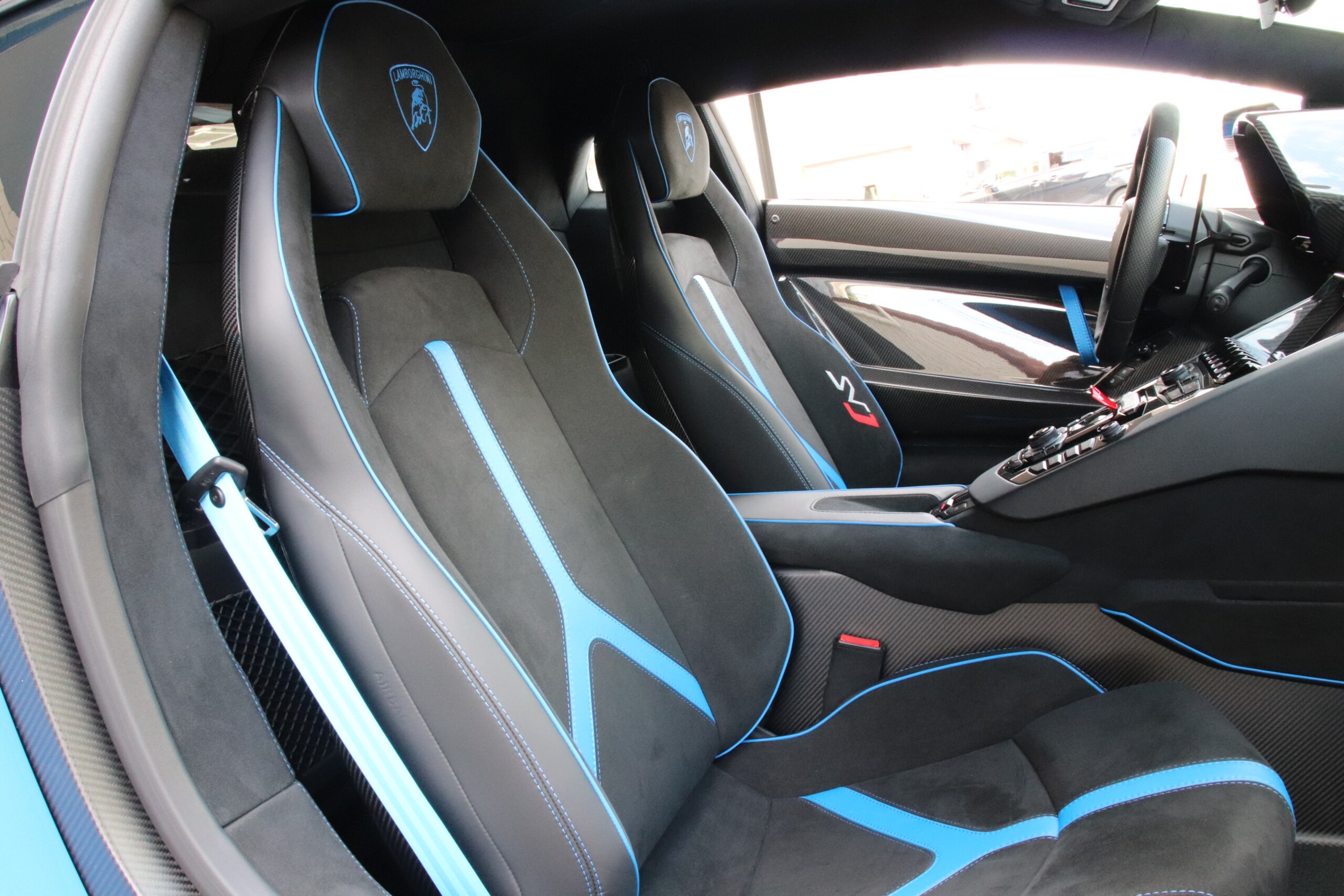2020 Lamborghini Aventador SV — Photo 21 / 23