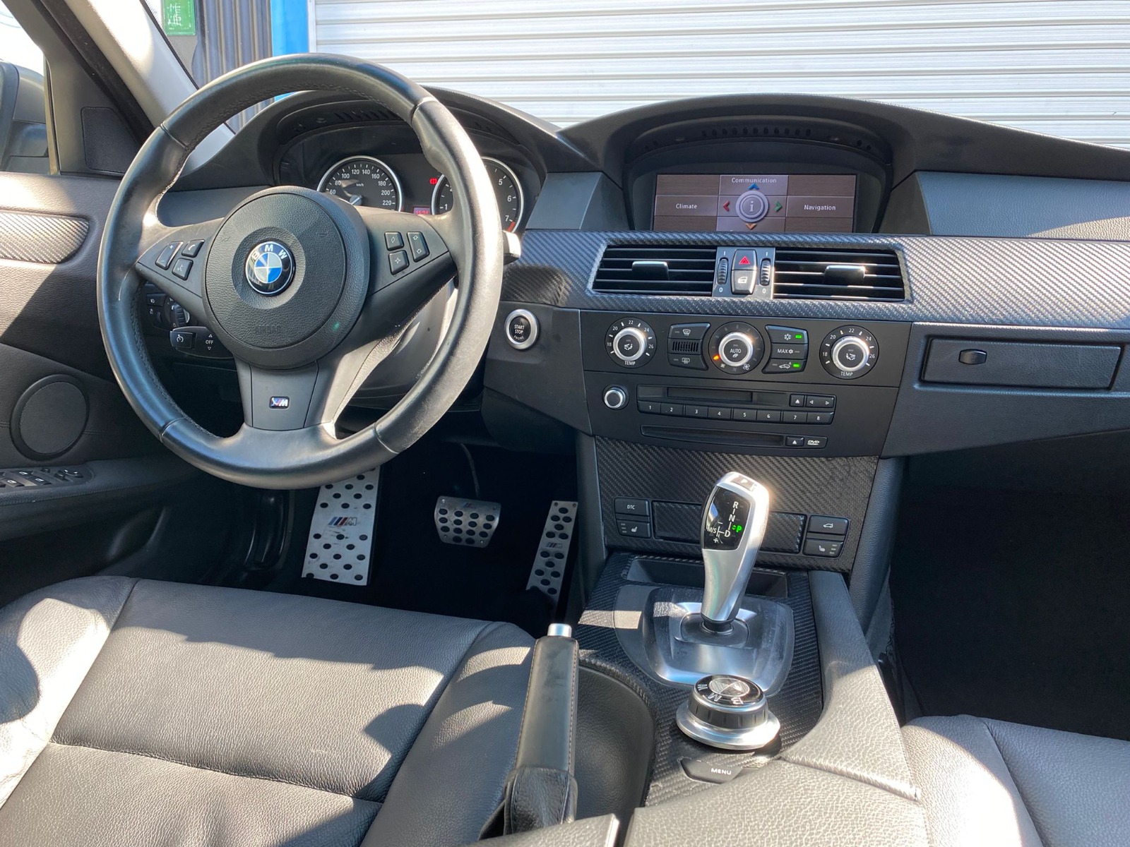2008 BMW 525i M Sport — Photo 10 / 17