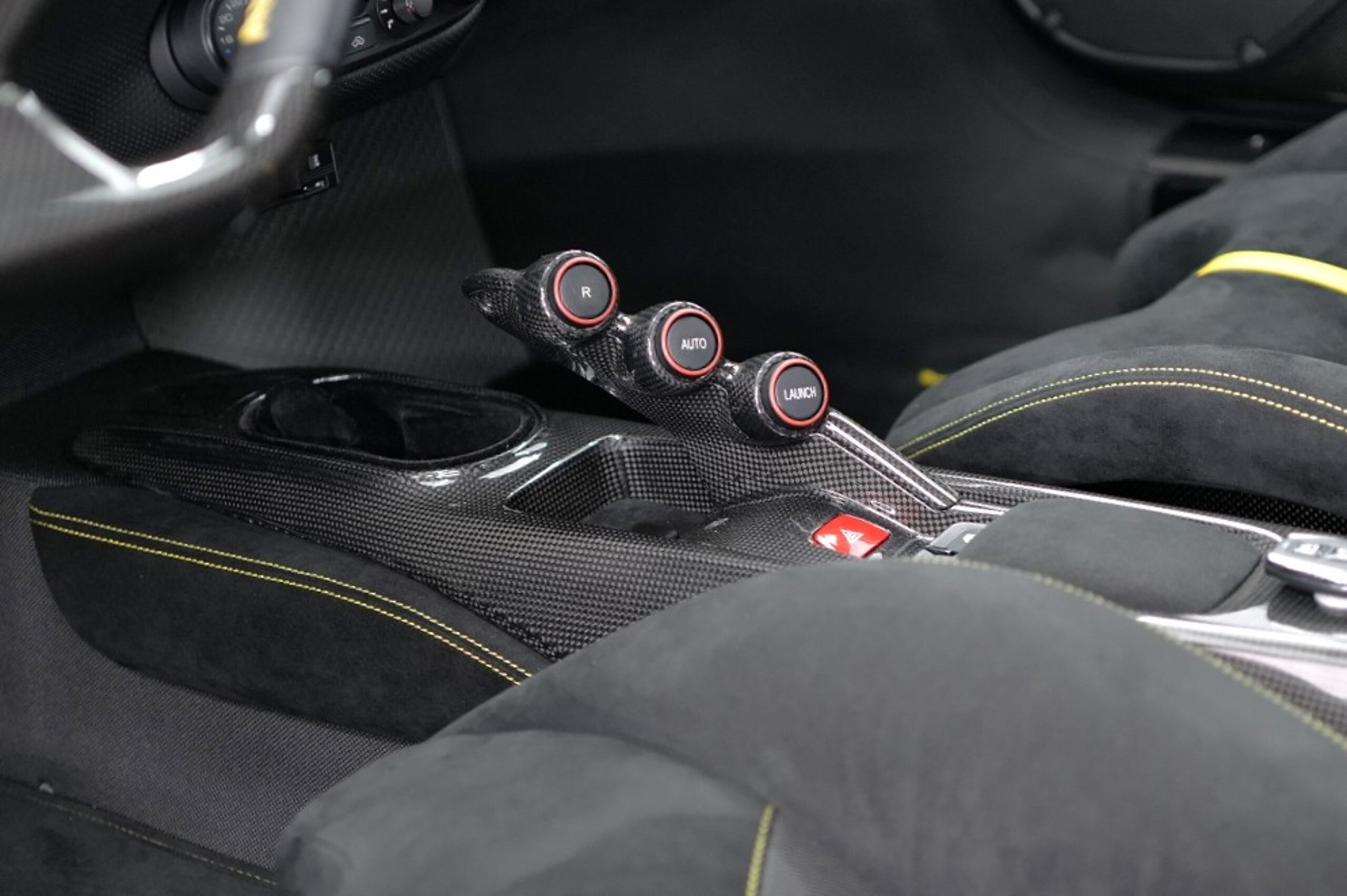 2019 Ferrari 488 Pista — Photo 13 / 21
