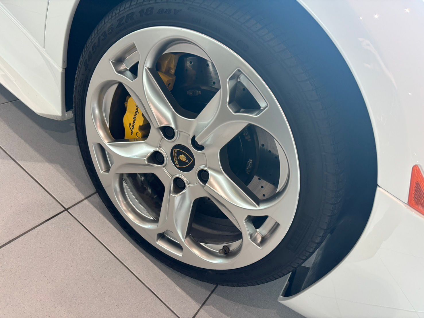 2005 Lamborghini Murcielago Roadster — Photo 12 / 13