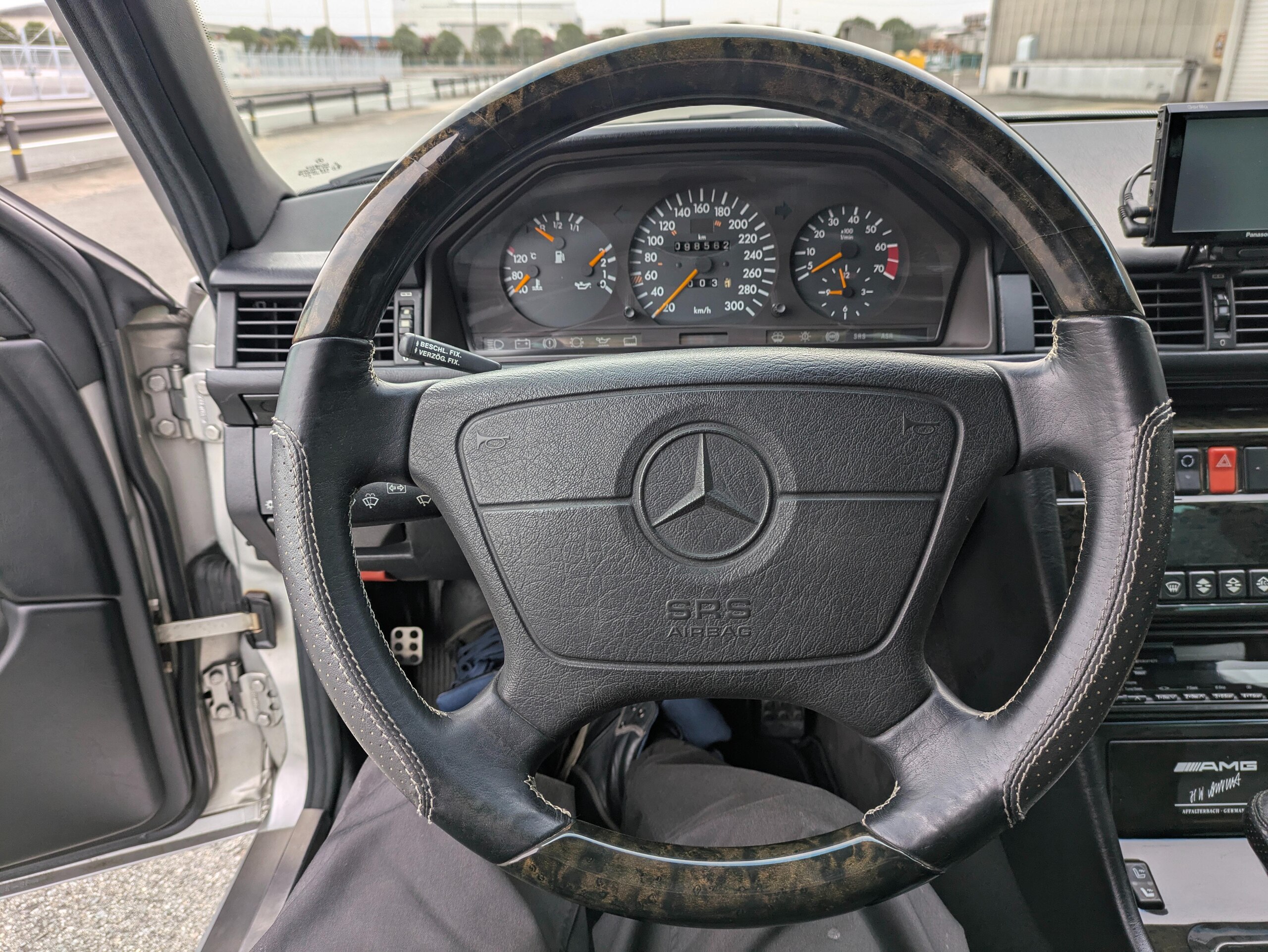 1993 Mercedes Benz 500E — Photo 9 / 14