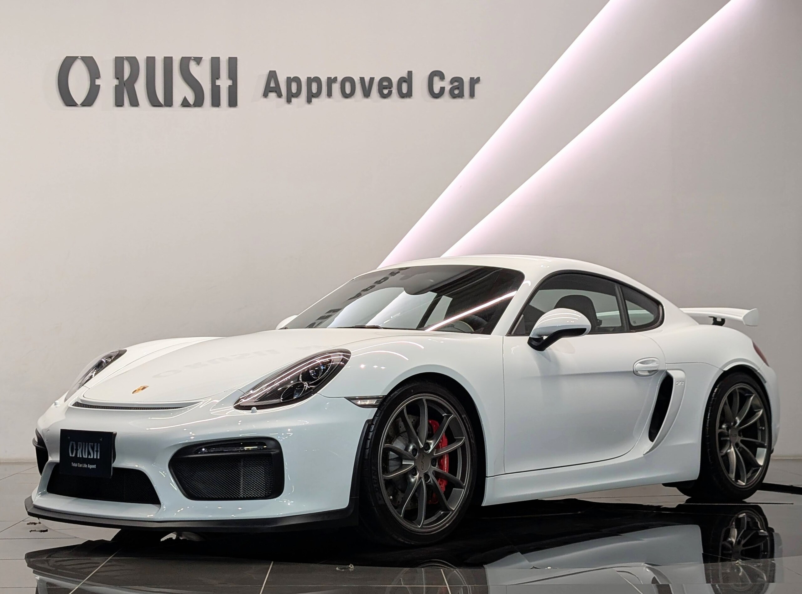 2016 Porsche Cayman GT4 — Photo 10 / 38